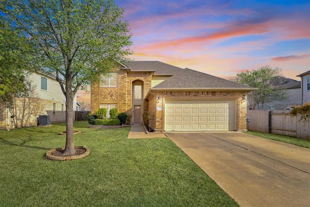 Photo 4 of 21205 PENNY ROYAL DR