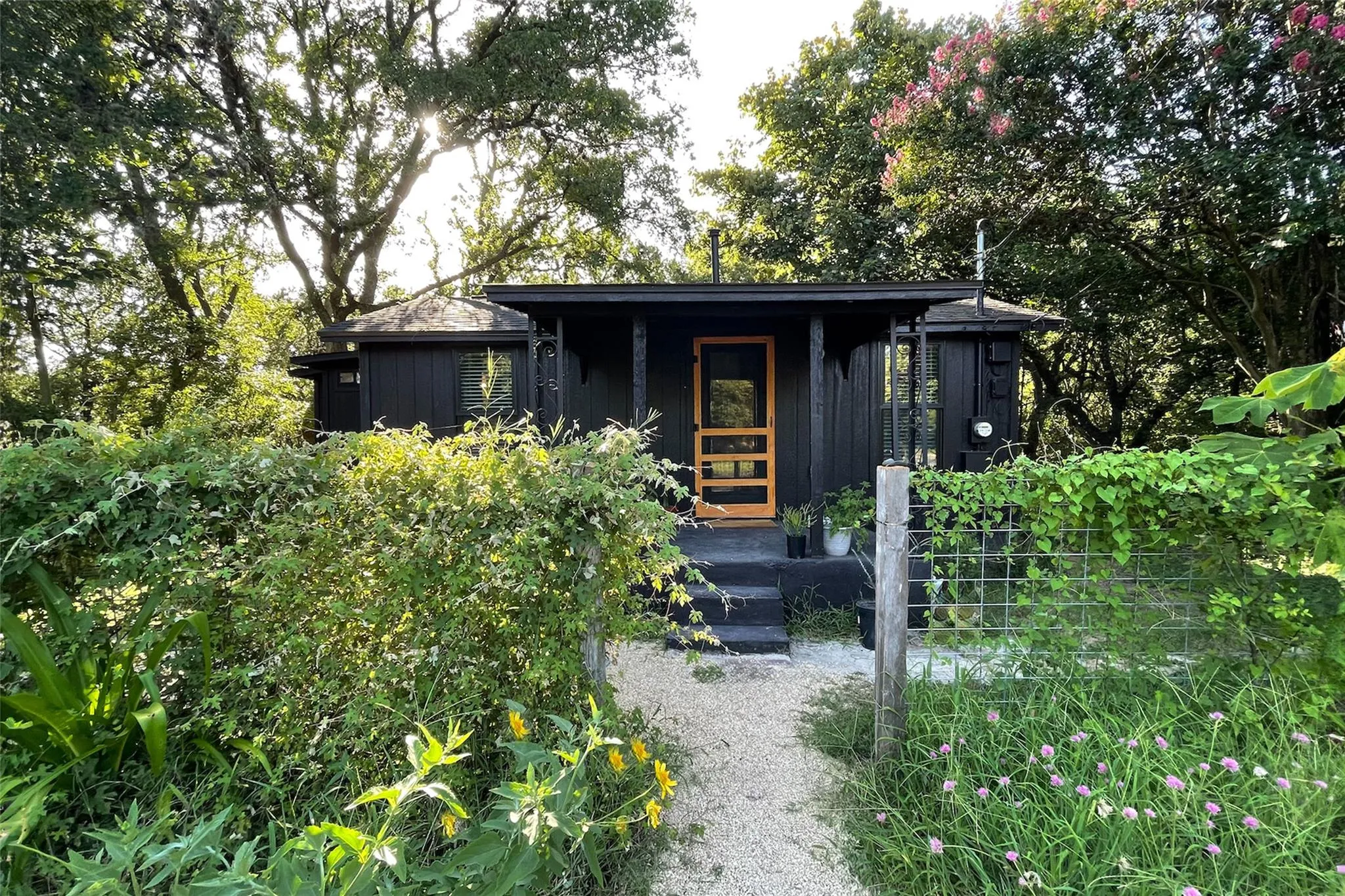 Photo of 5921 PONCA ST, Austin, TX, 78741