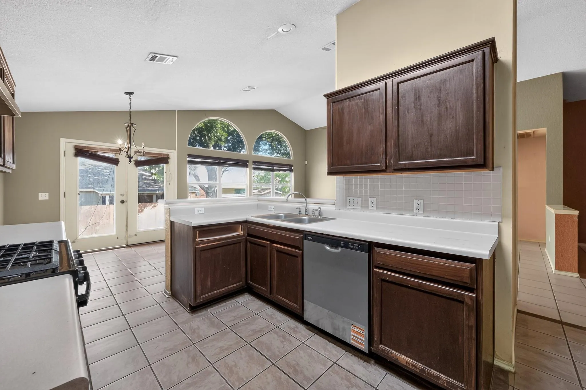 Photo 5 of 16803 DORMAN DR