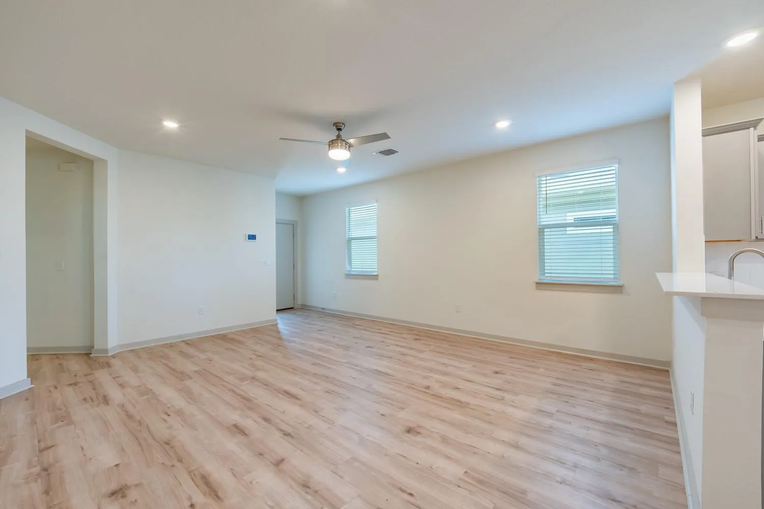 Photo 3 of 10801 MERIS LN