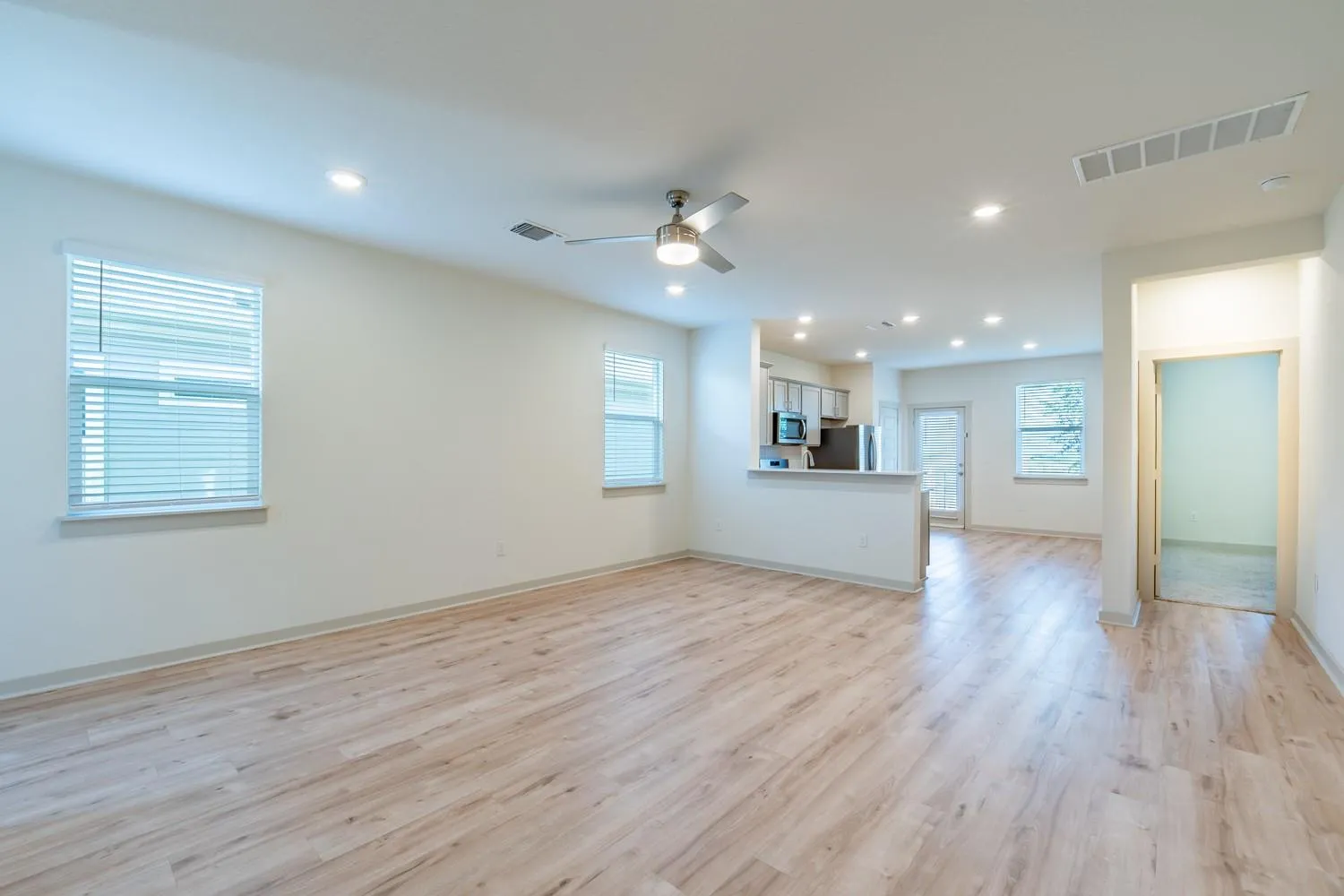 Photo 2 of 10801 MERIS LN