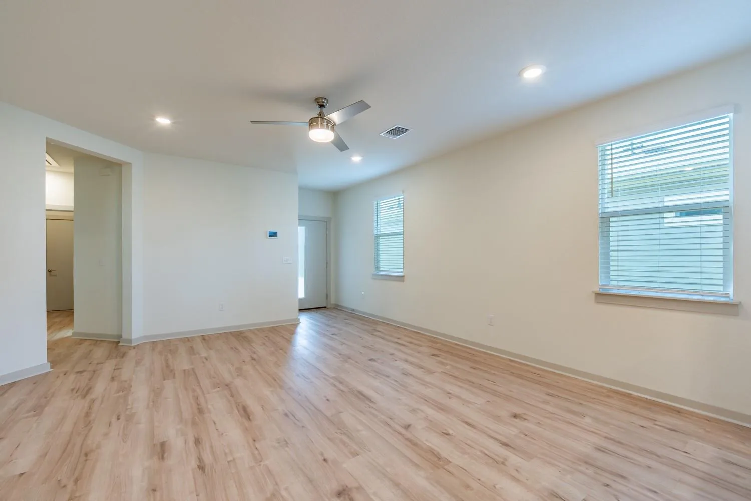 Photo 5 of 10801 MERIS LN