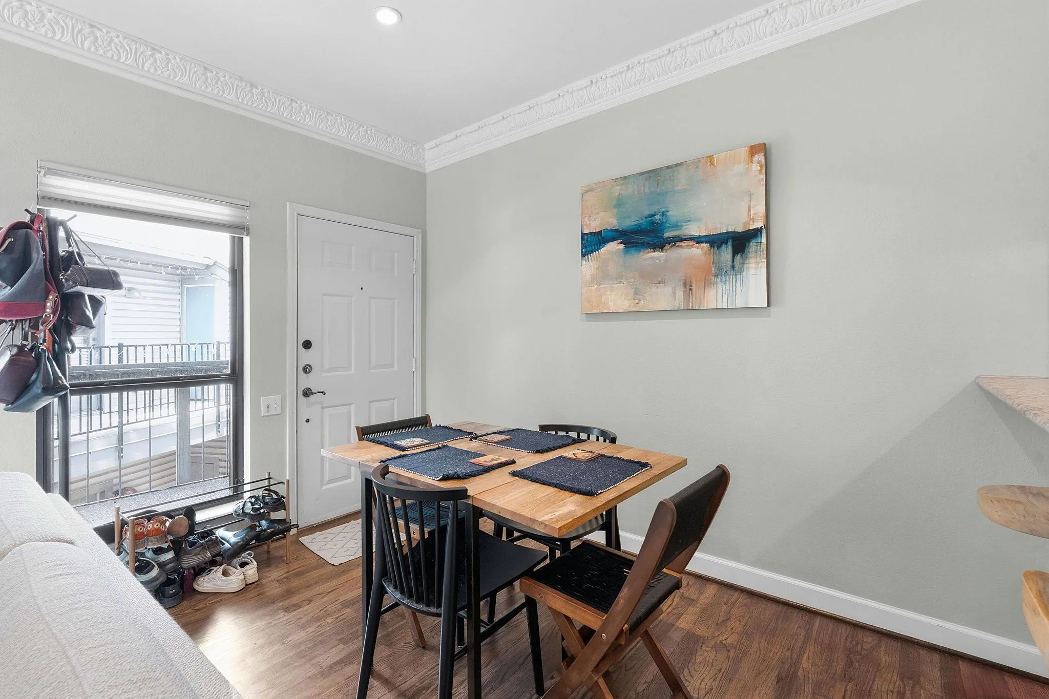 Photo 5 of 802 S 1ST ST #202