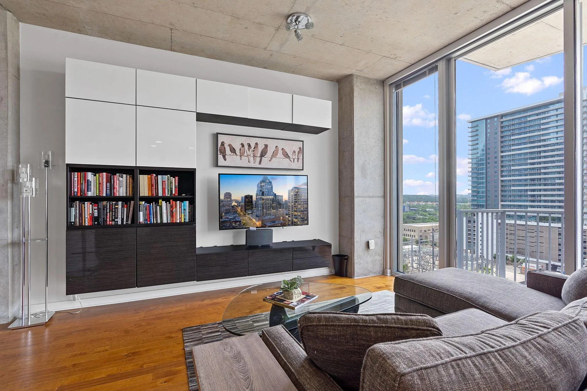Photo 4 of 360 NUECES ST #1310