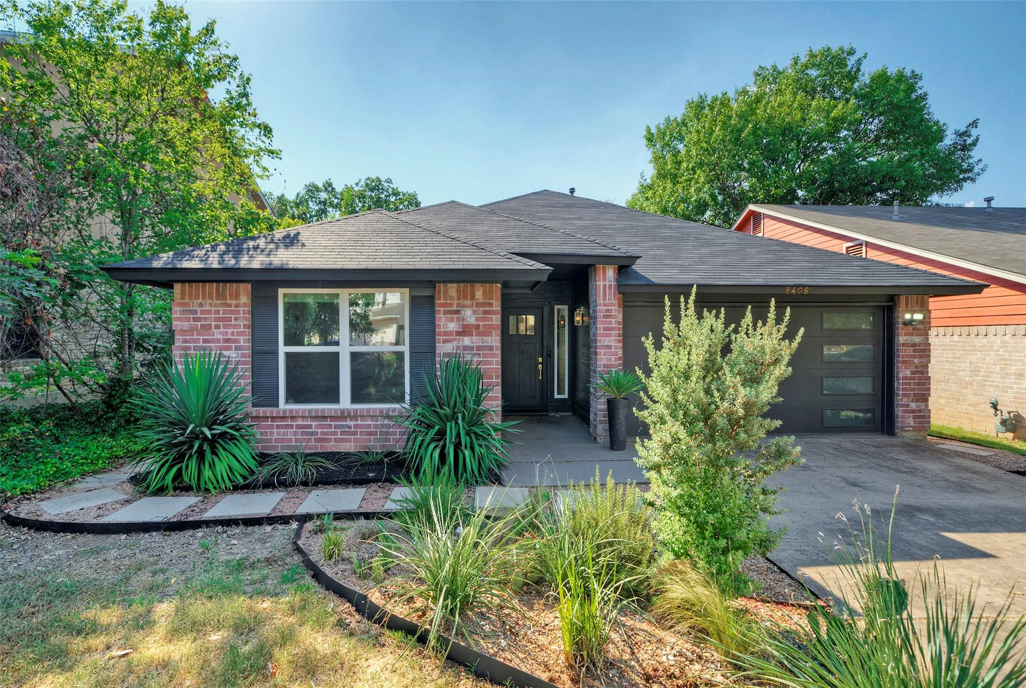 Photo of 8406 LOS RANCHOS DR, Austin, TX, 78749
