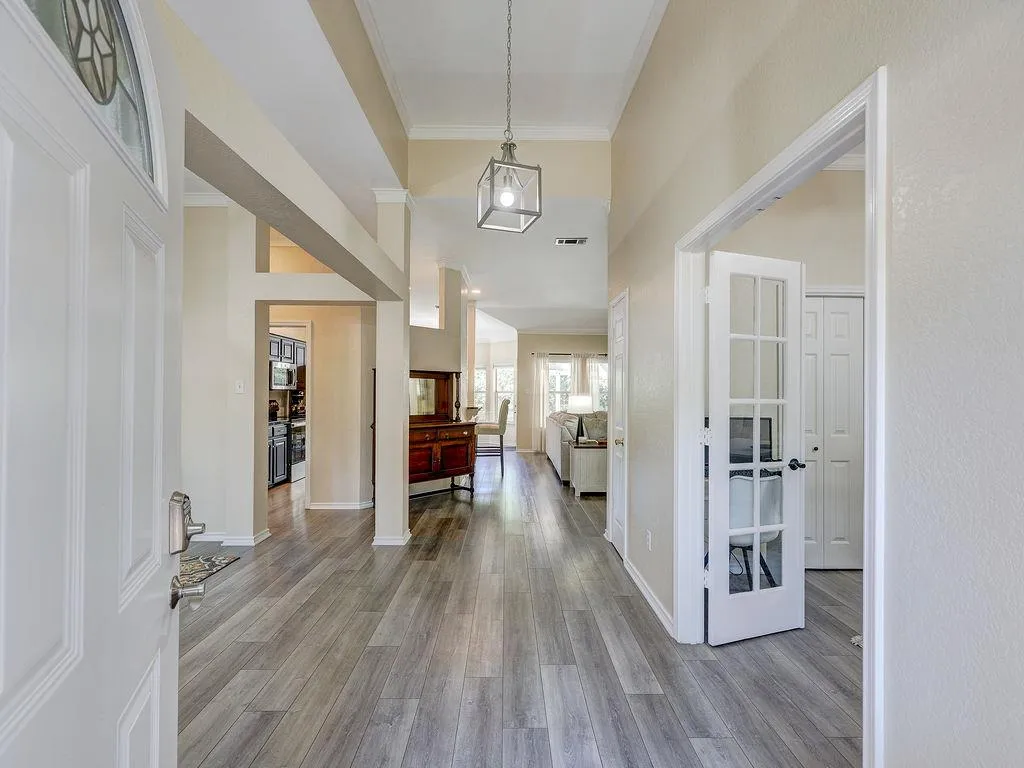 Photo 5 of 4319 MIRAMAR DR
