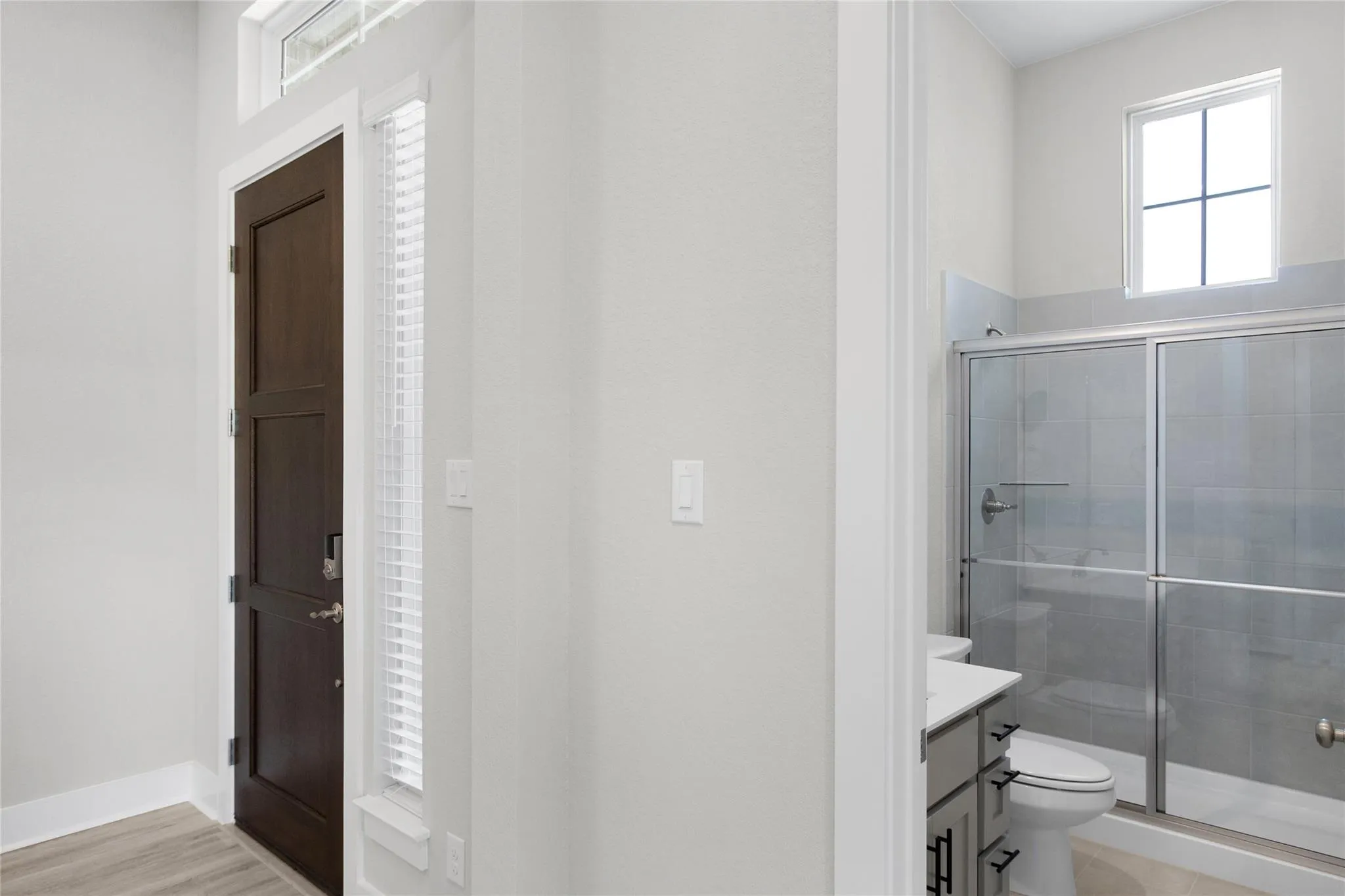 Photo 4 of 17809 FOX MANOR DR