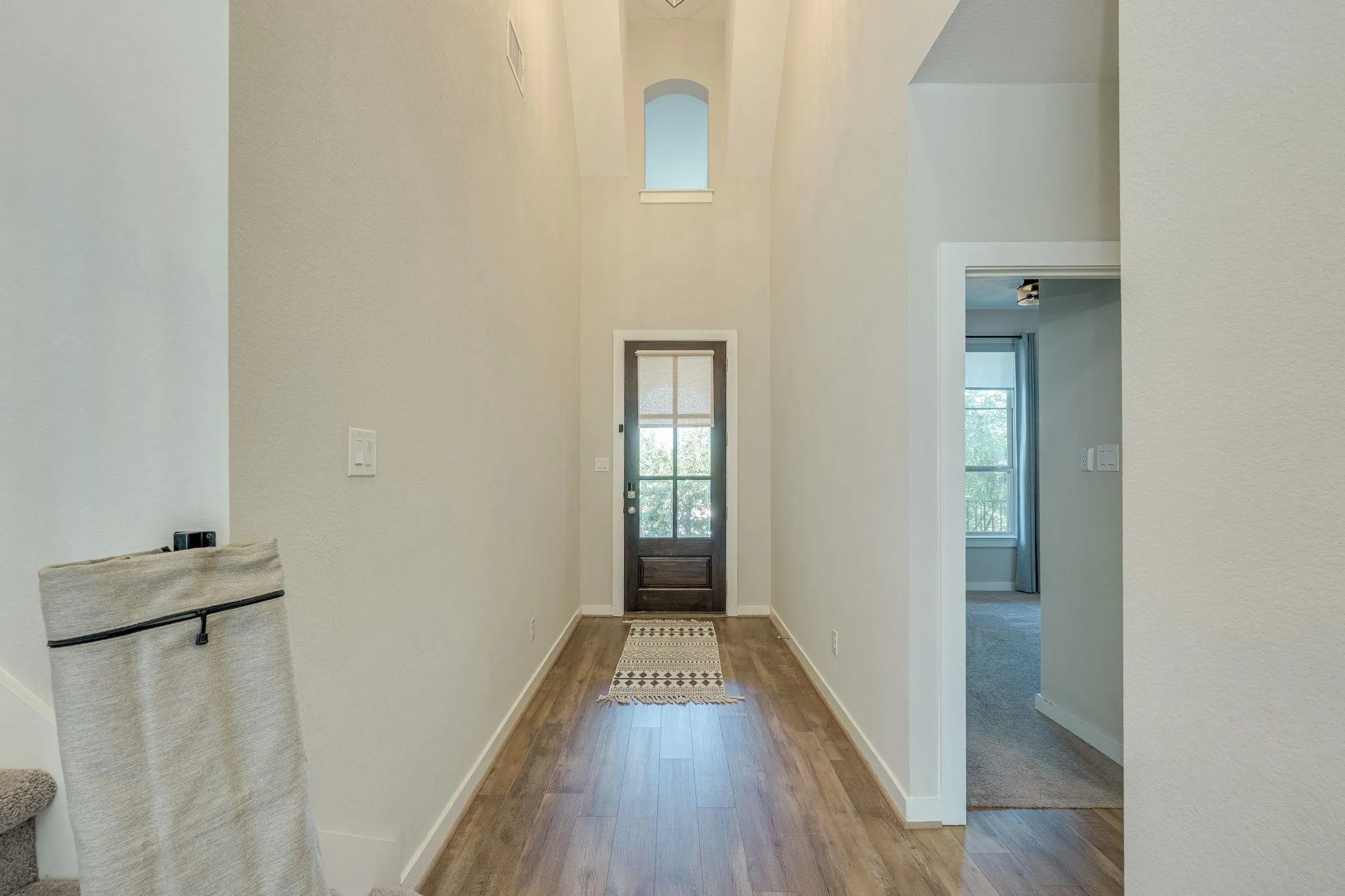 Photo 4 of 7717 PACE RAVINE DR