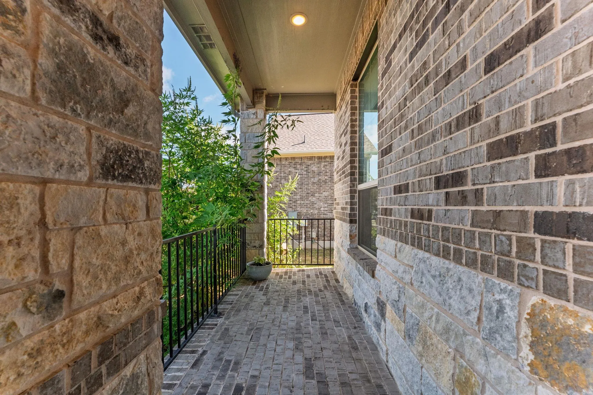 Photo 3 of 7717 PACE RAVINE DR