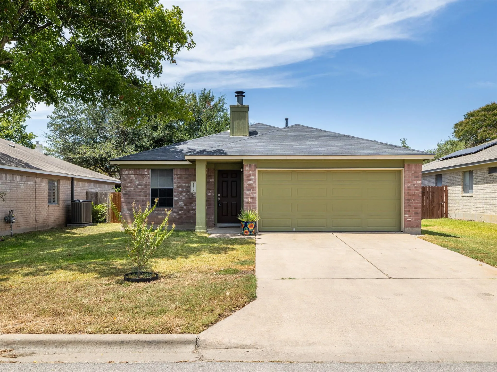 Photo of 1104 LAURELLEAF DR, Pflugerville, TX, 78660
