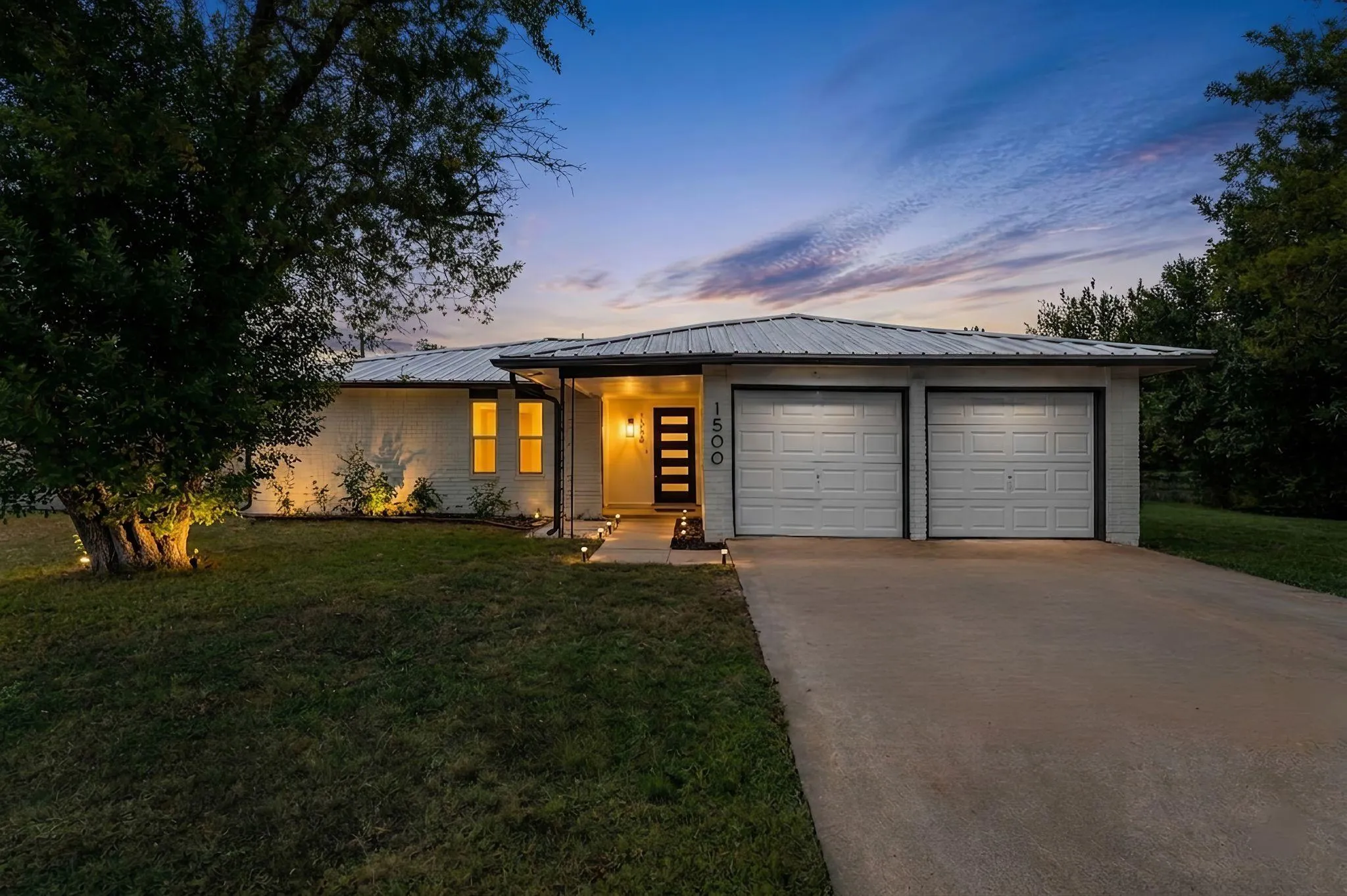 Photo of 1500 WILDFLOWER DR, Round Rock, TX, 78664