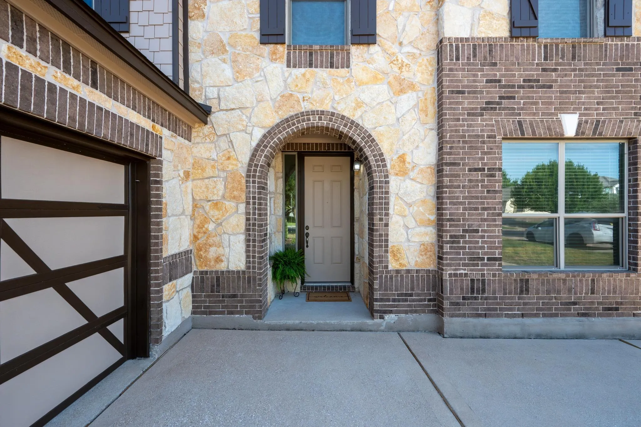 Photo 3 of 18724 STAR GAZER WAY