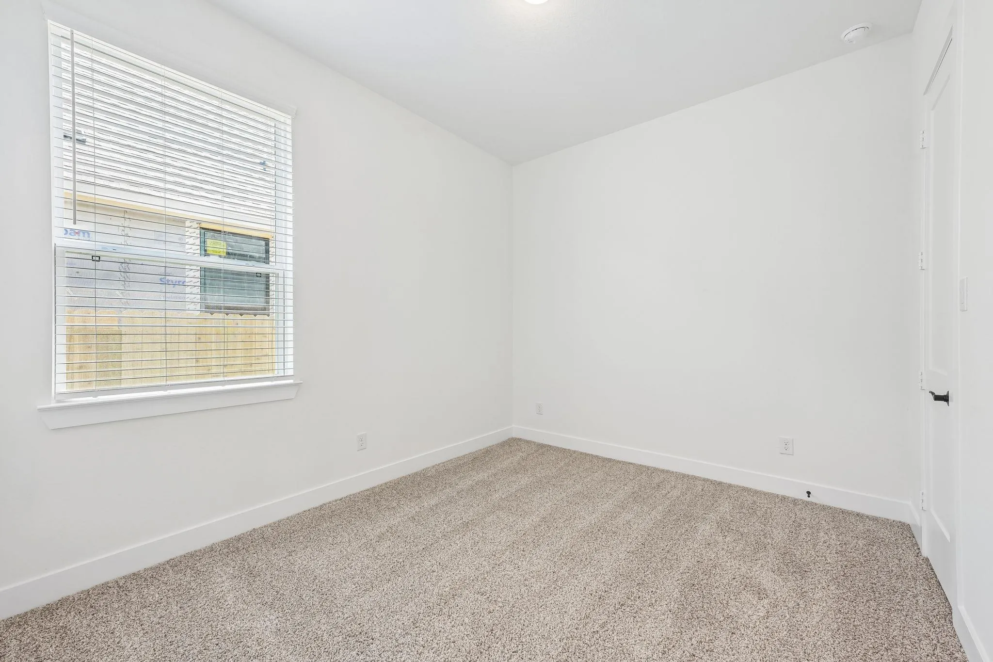 Photo 5 of 13709 RYAN RANGE LN