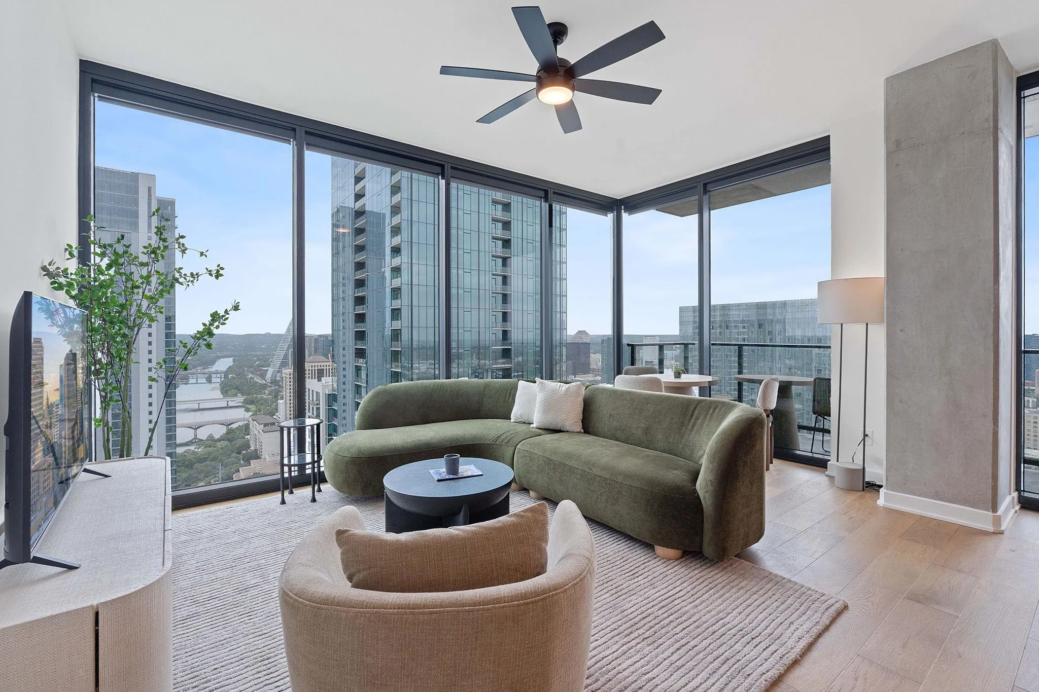 Photo of 84 EAST AVE #1401, Austin, TX, 78701