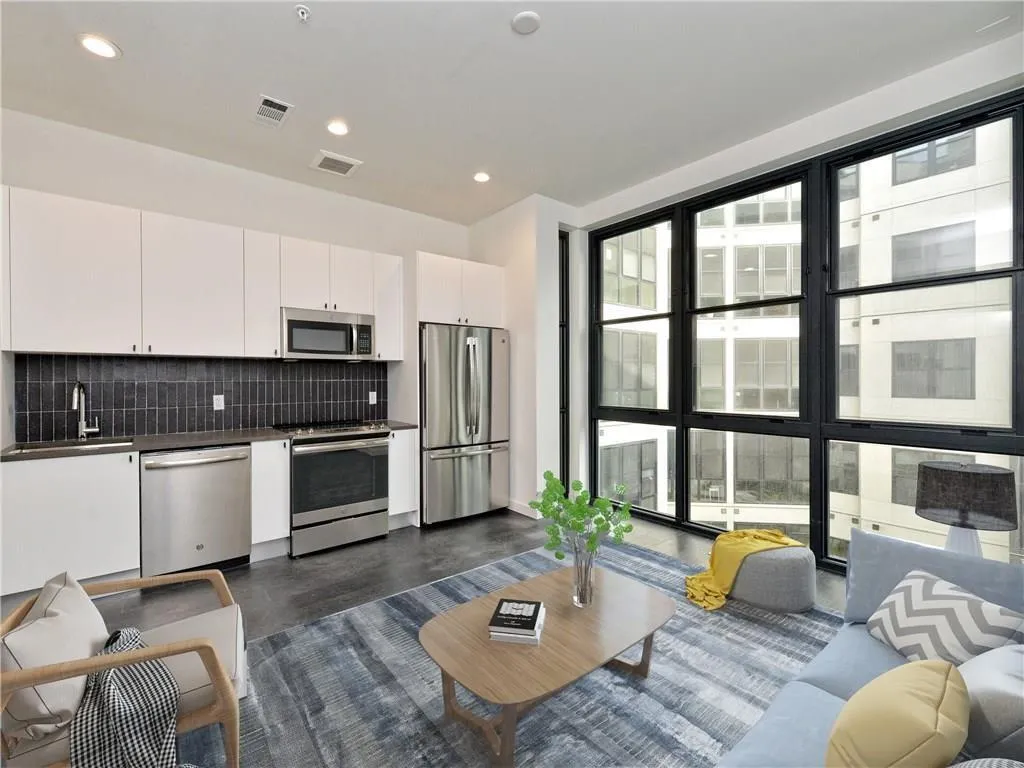 Photo of 800 EMBASSY DR #323, Austin, 78702