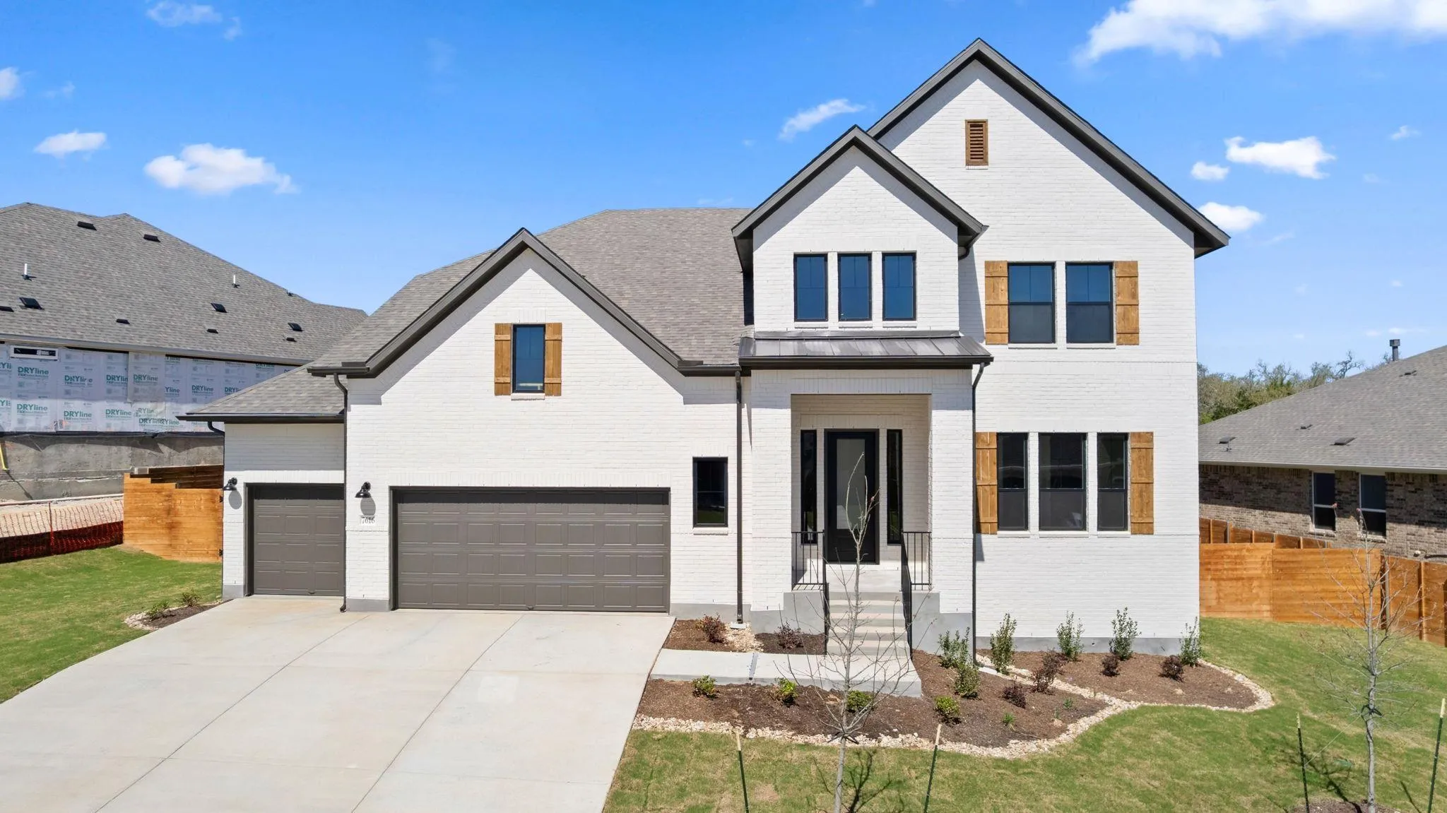 Photo 3 of 17201 GENISTA WAY