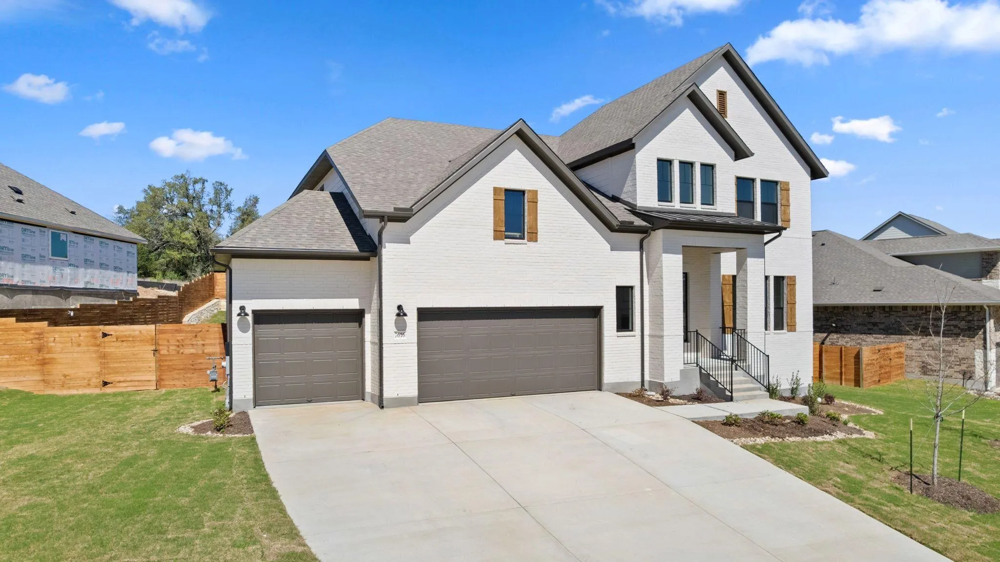 Photo 2 of 17201 GENISTA WAY
