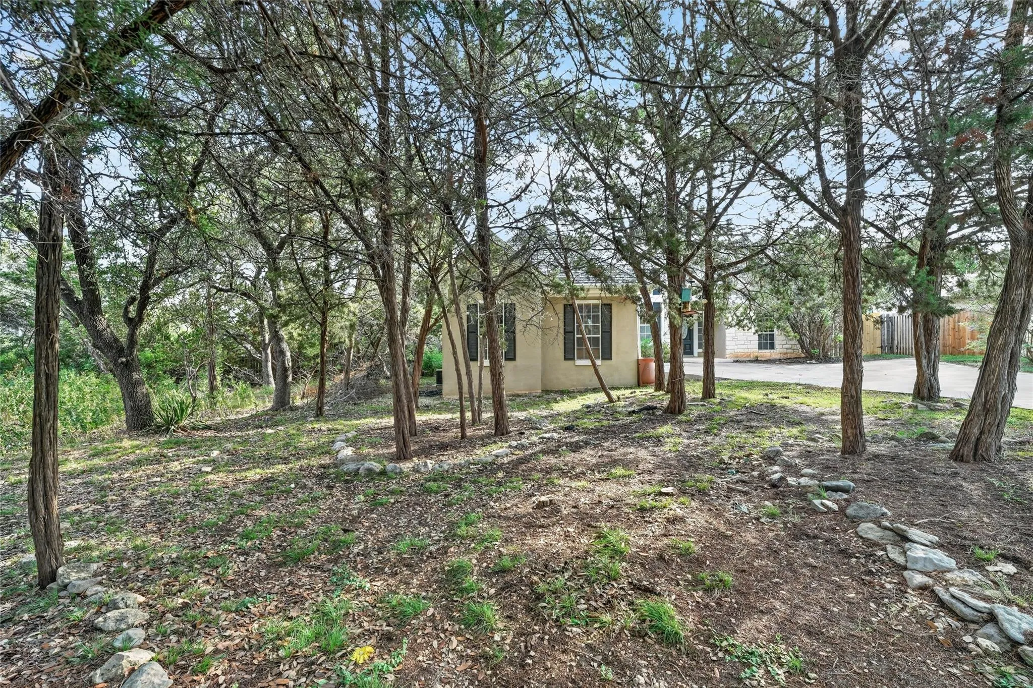 Photo 5 of 4 CEDARWOOD CIR
