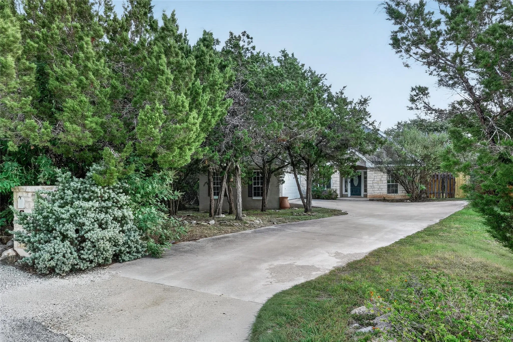 Photo of 4 CEDARWOOD CIR, Wimberley, TX, 78676