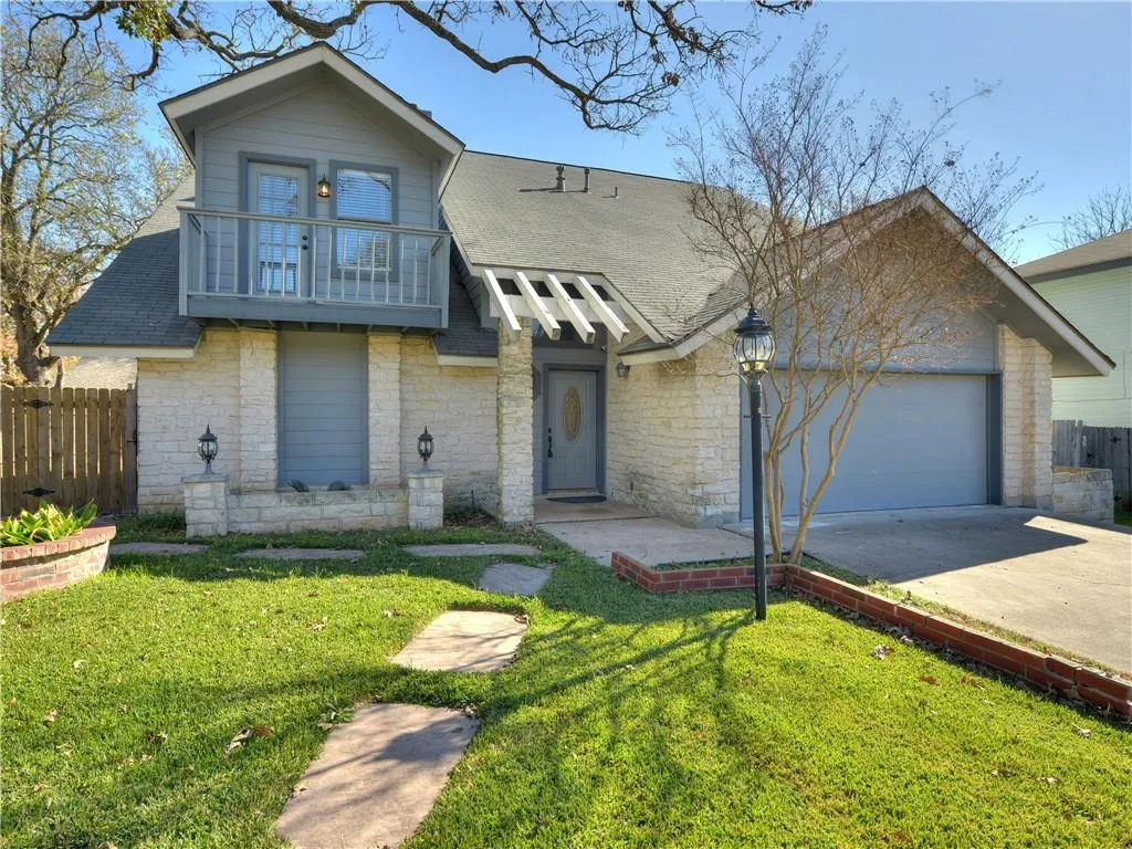 Photo of 1707 BROKENSHOE DR, Round Rock, TX, 78681