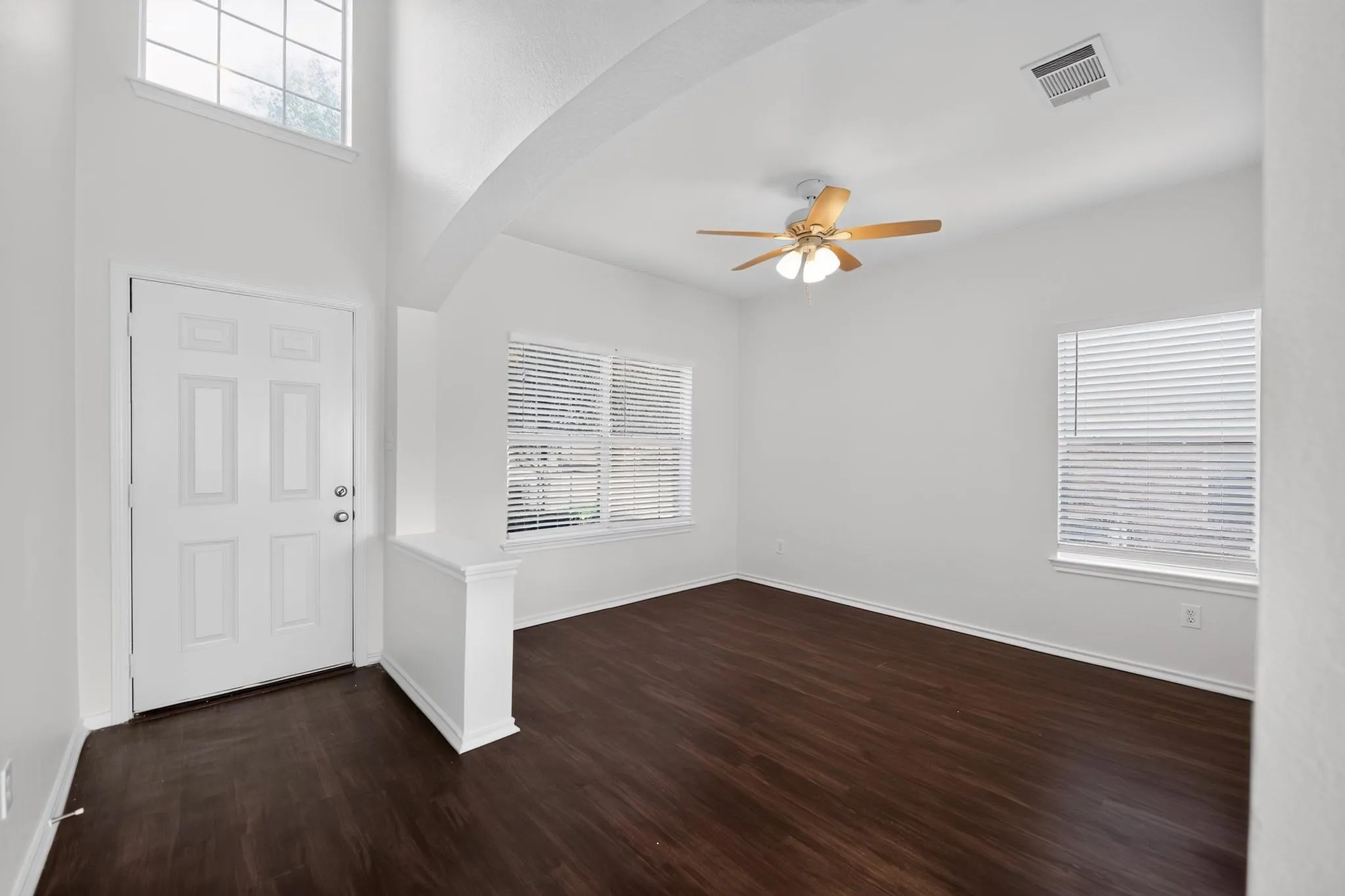 Photo 2 of 256 POPLARWOOD DR