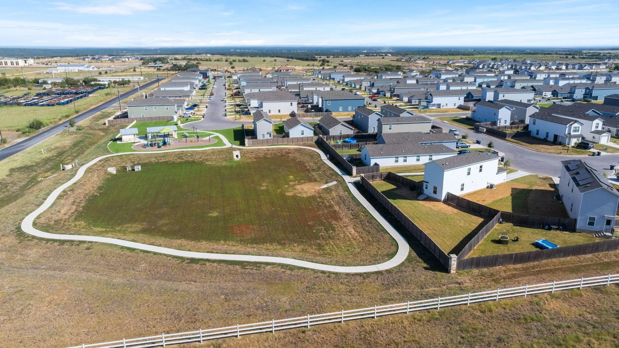 Photo 5 of 424 MARTY ALLEN LOOP