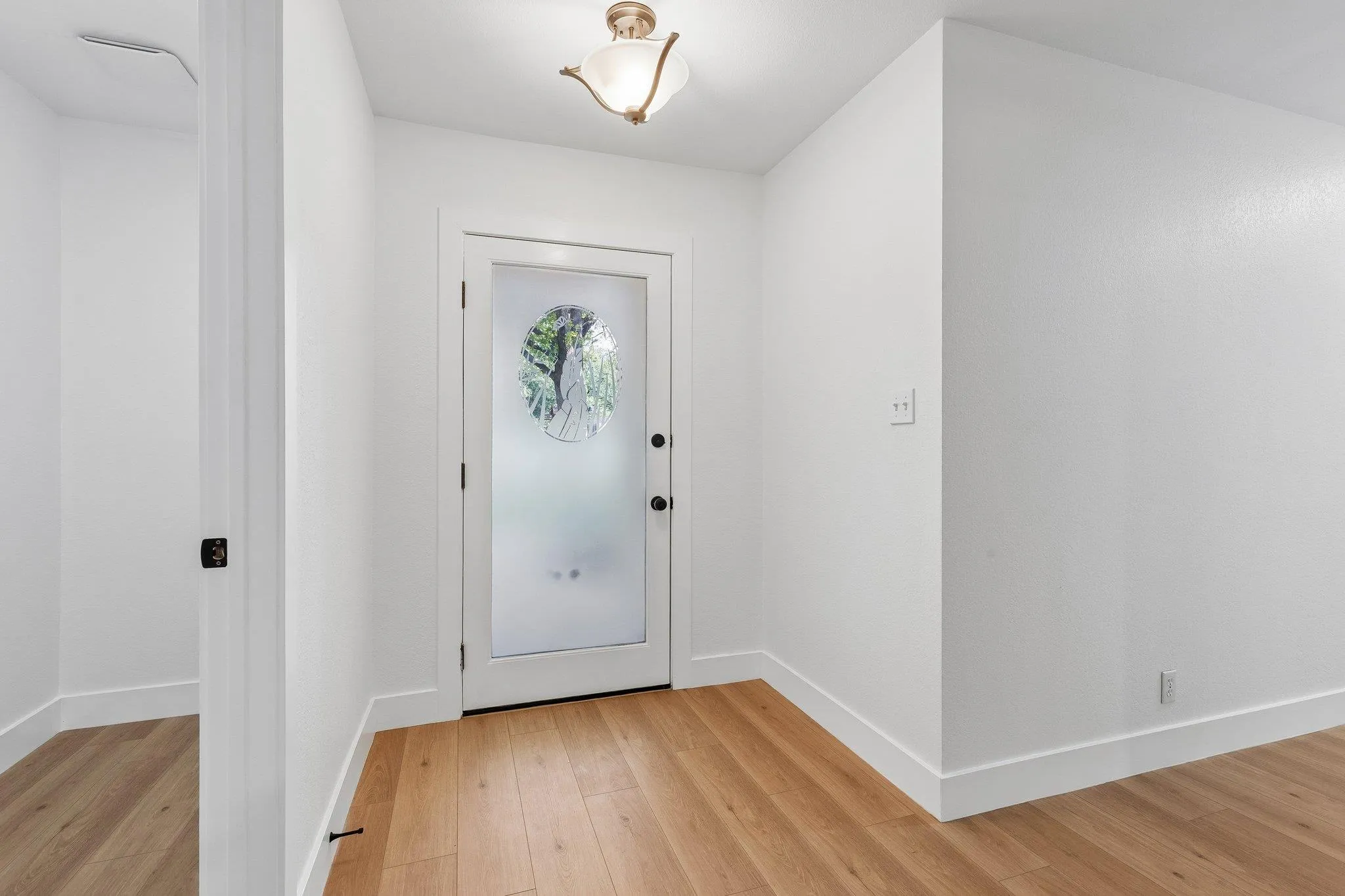Photo 4 of 1102 DUNMAN DR
