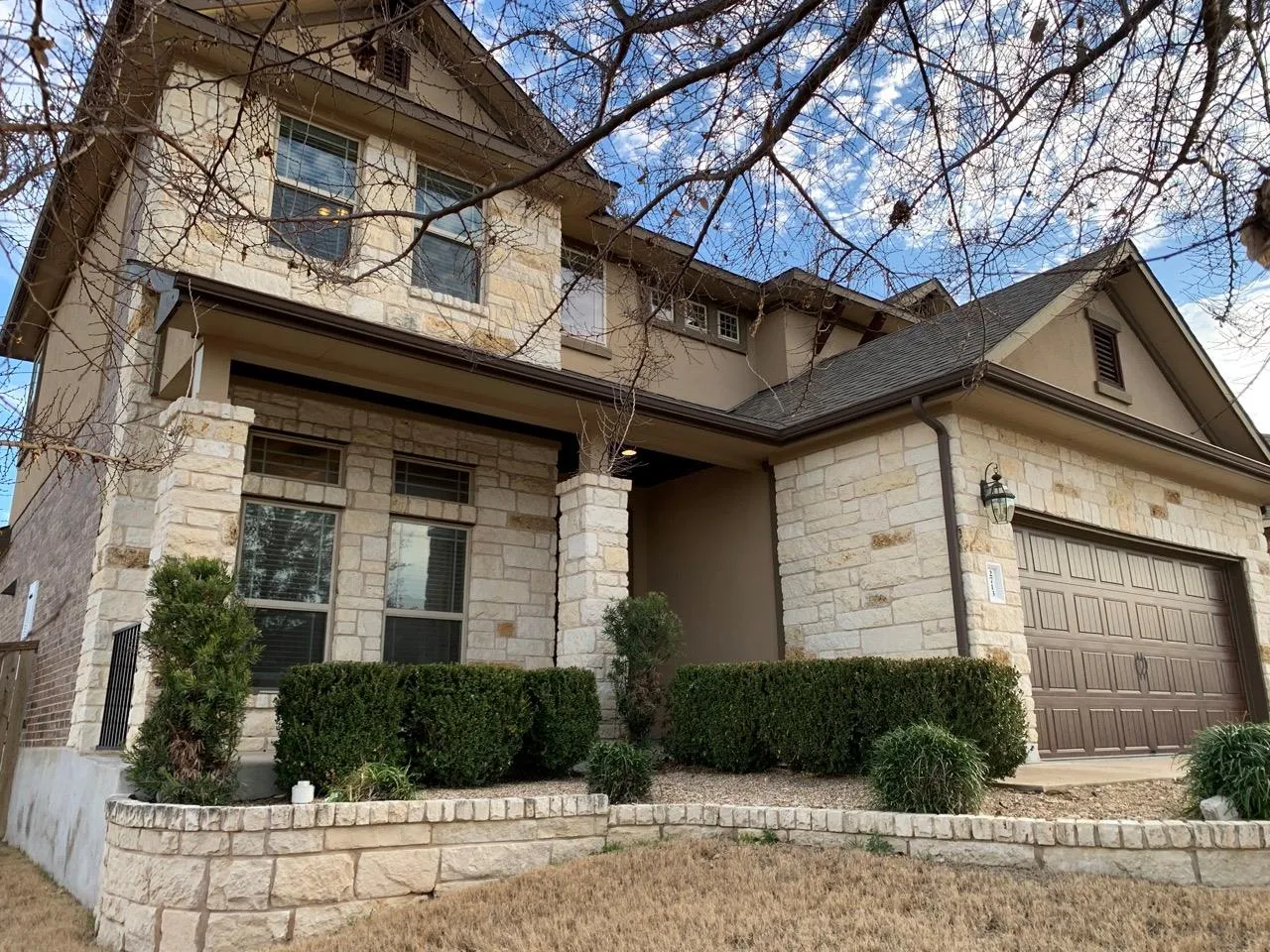 Photo 3 of 2713 SANTA ROSITA CT