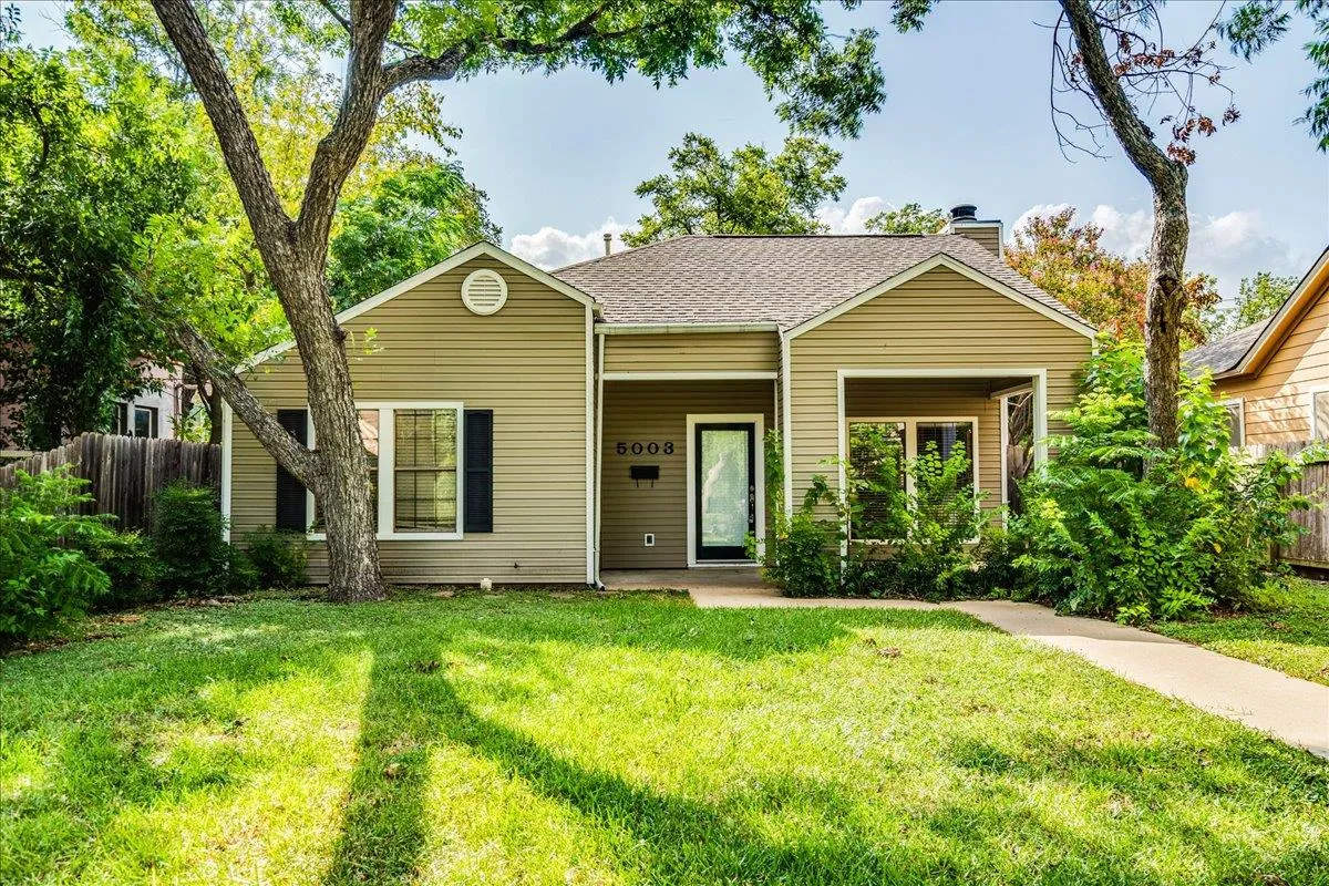 Photo of 5003 AVENUE G AVE, Austin, TX, 78751