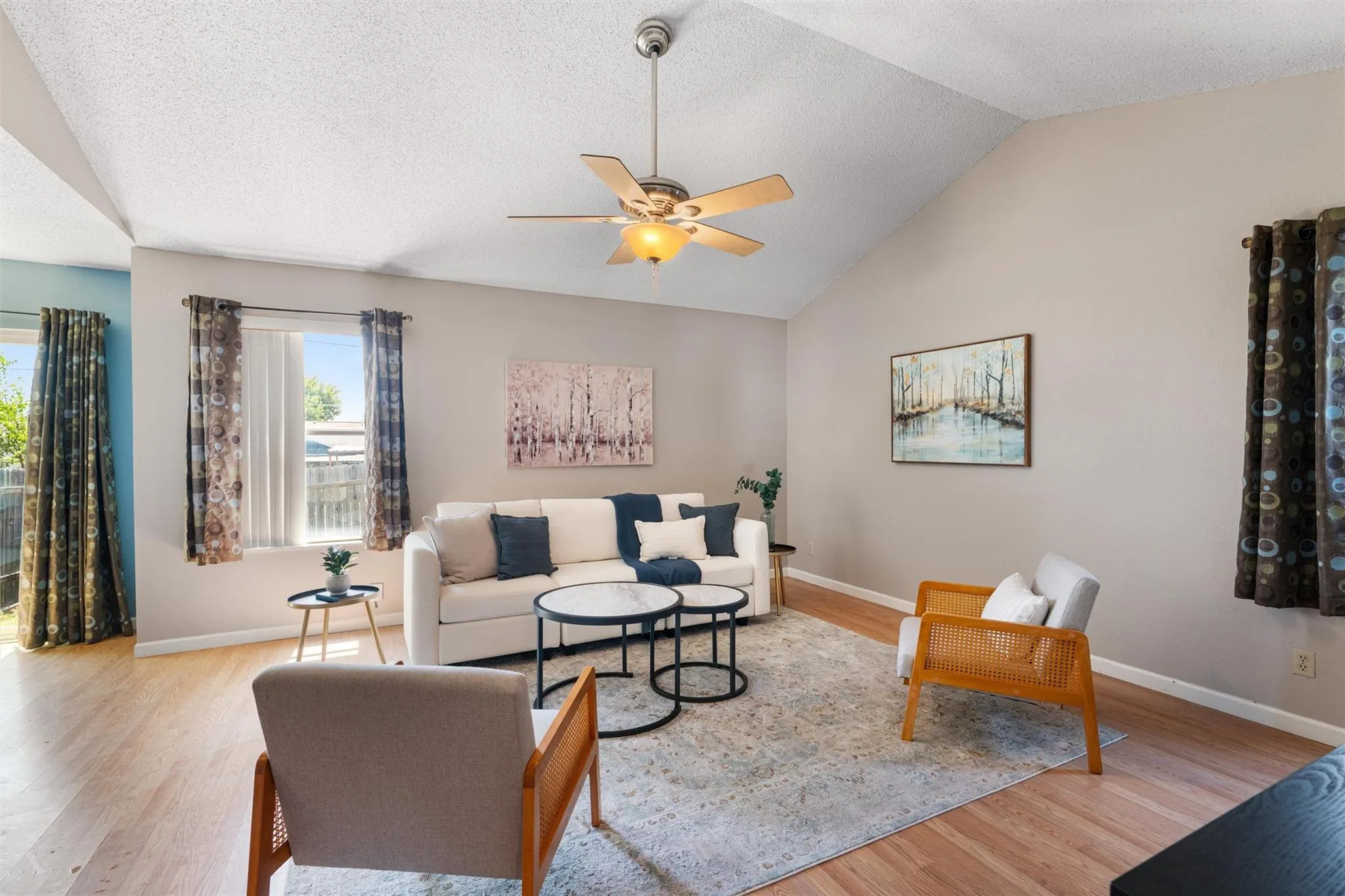 Photo 4 of 16111 FITCHBURG CIR
