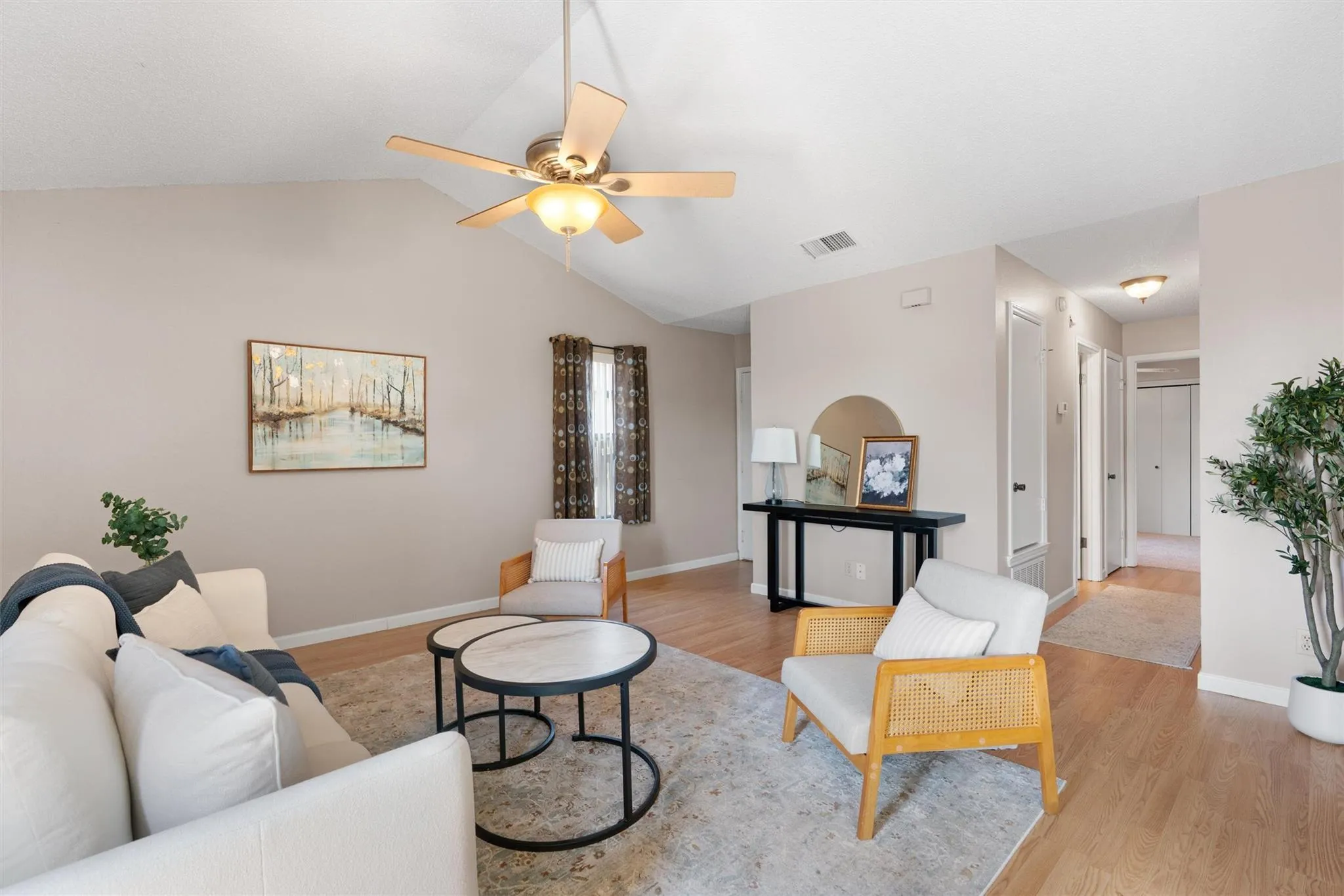 Photo 3 of 16111 FITCHBURG CIR