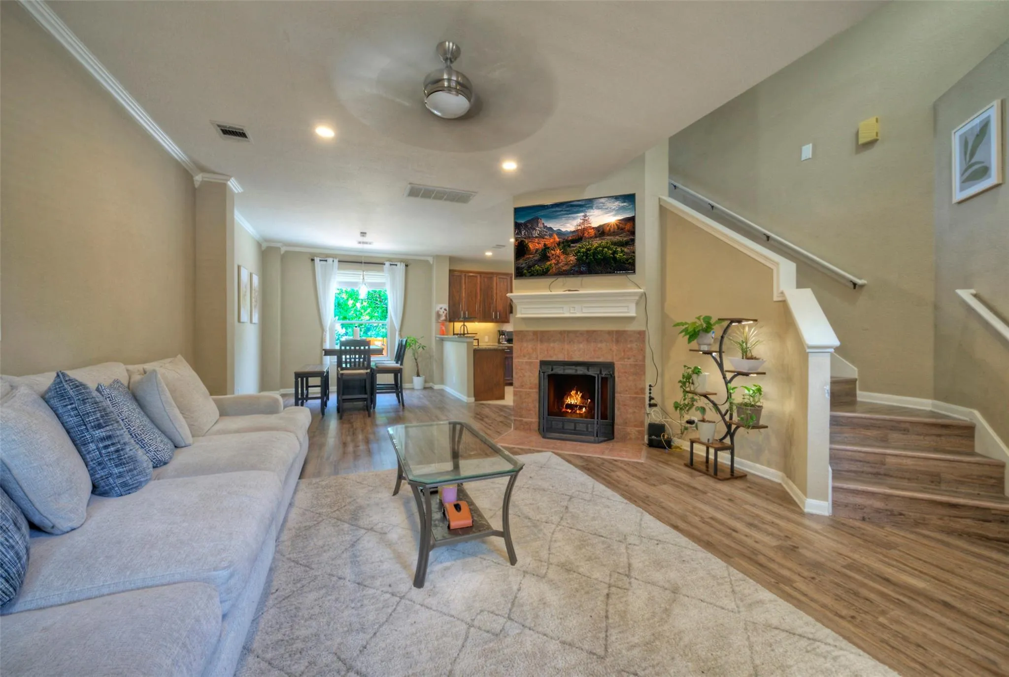 Photo 5 of 4040 CARGILL DR