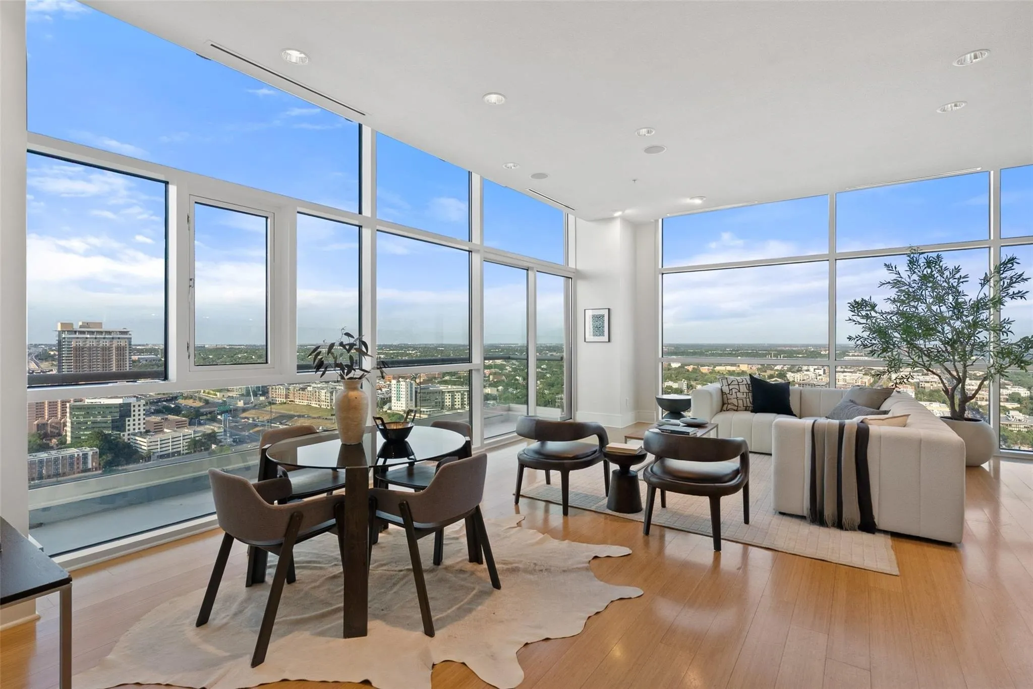 Photo of 555 E 5TH ST #2901, Austin, TX, 78701