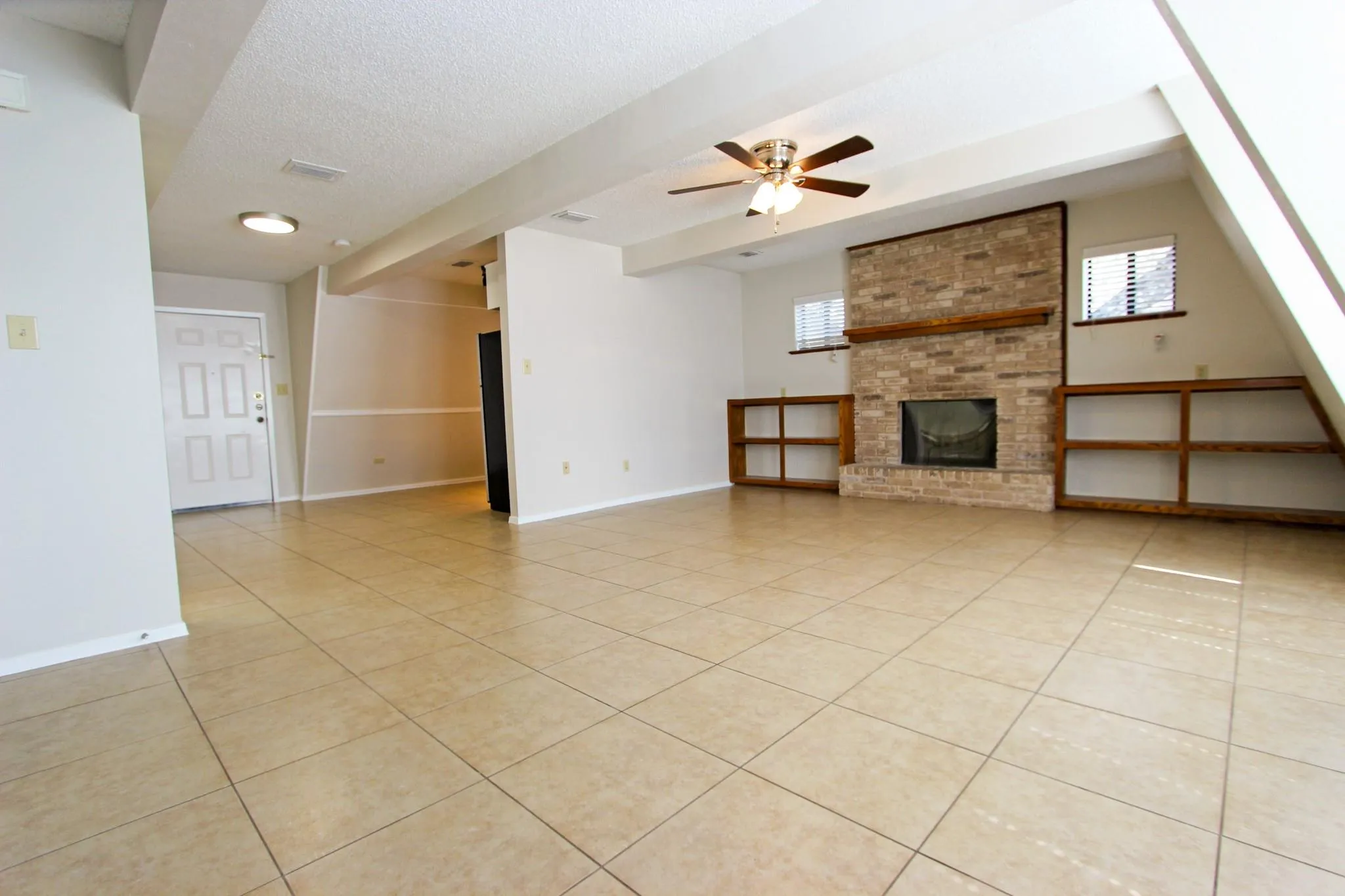 Photo 5 of 3705 ROCKY HOLLOW TRL #A&B
