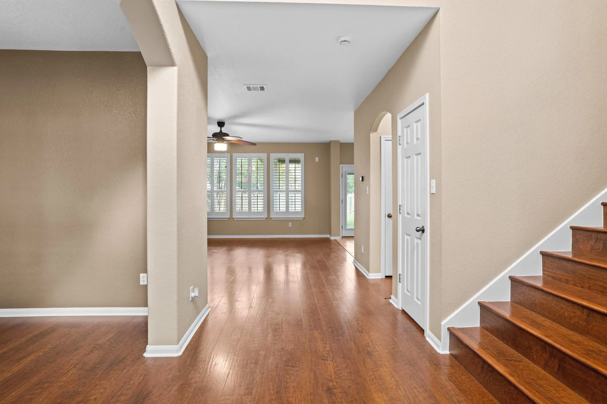 Photo 5 of 18644 DRY POND DR