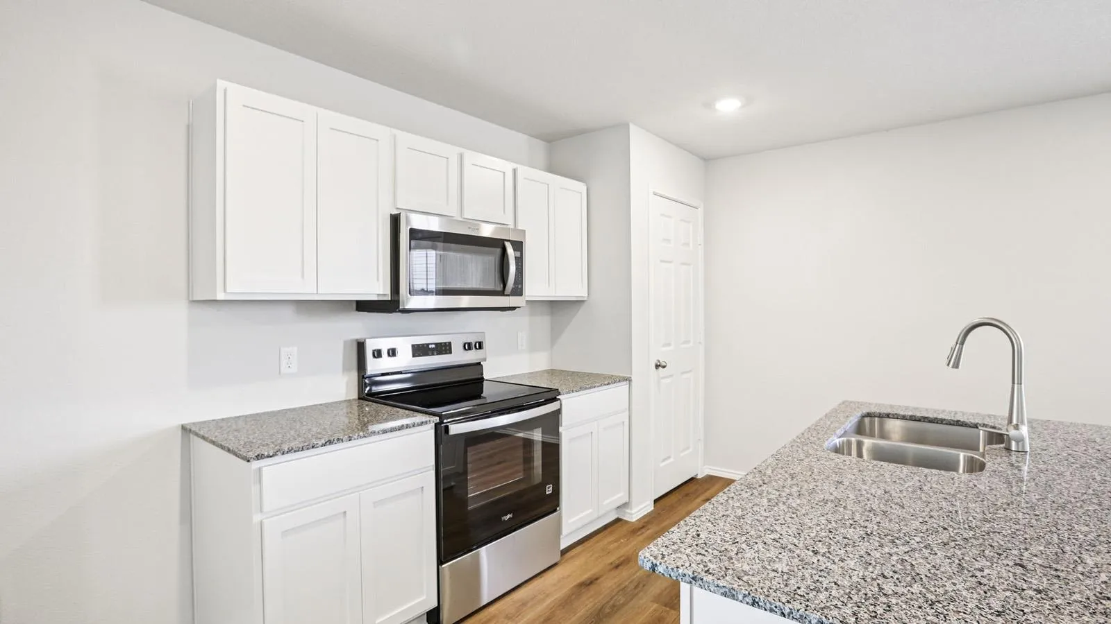 Photo 5 of 160 WYATT WAY