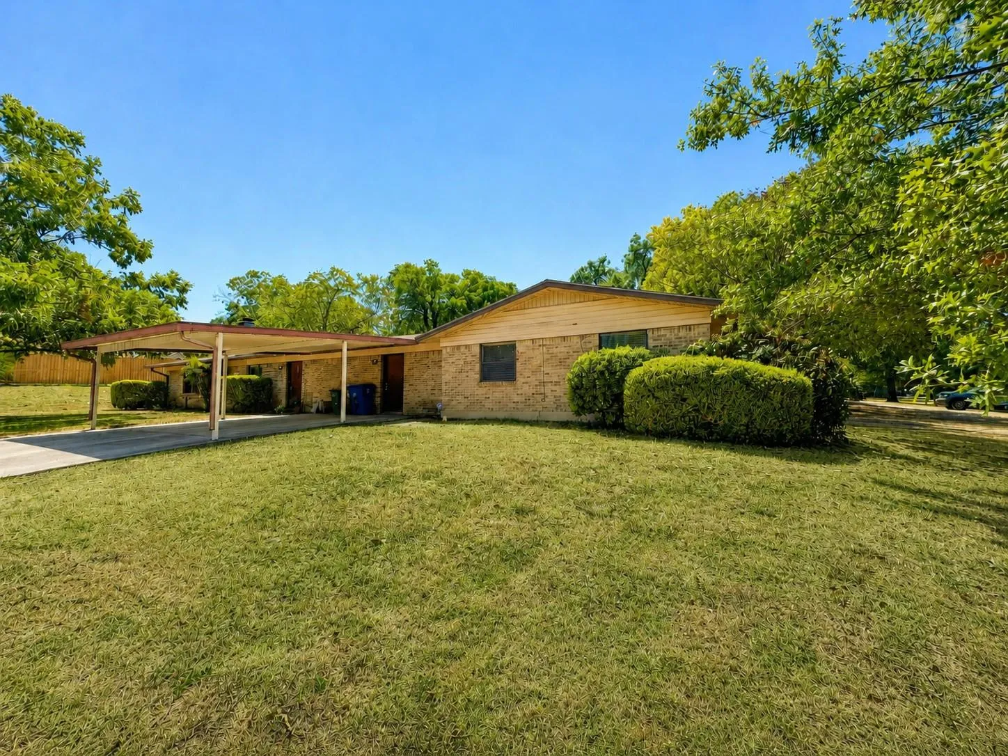 Photo of 601 E COVINGTON DR #A & B, Austin, TX, 78753