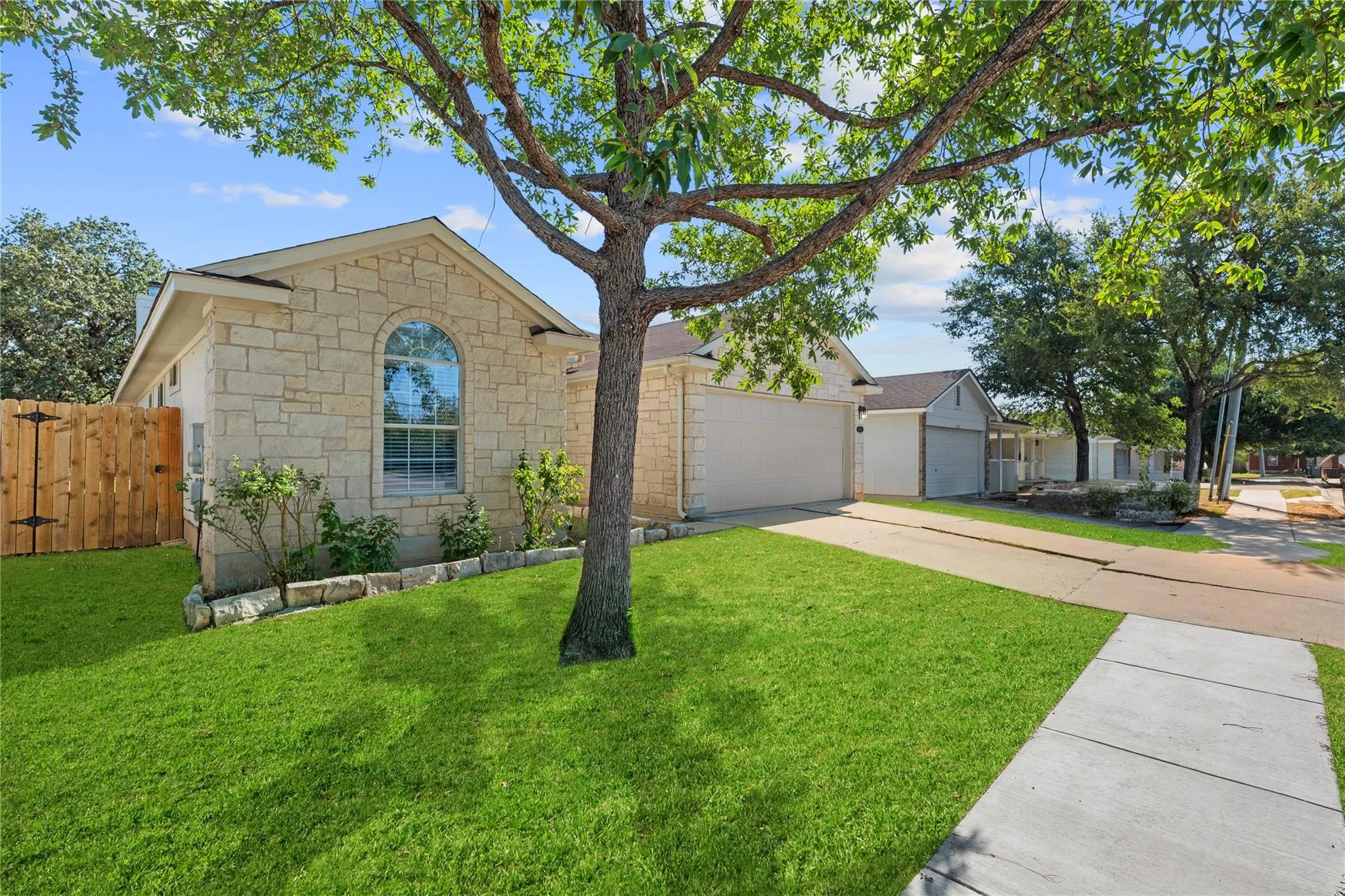 Photo 2 of 15210 MIMEBARK WAY