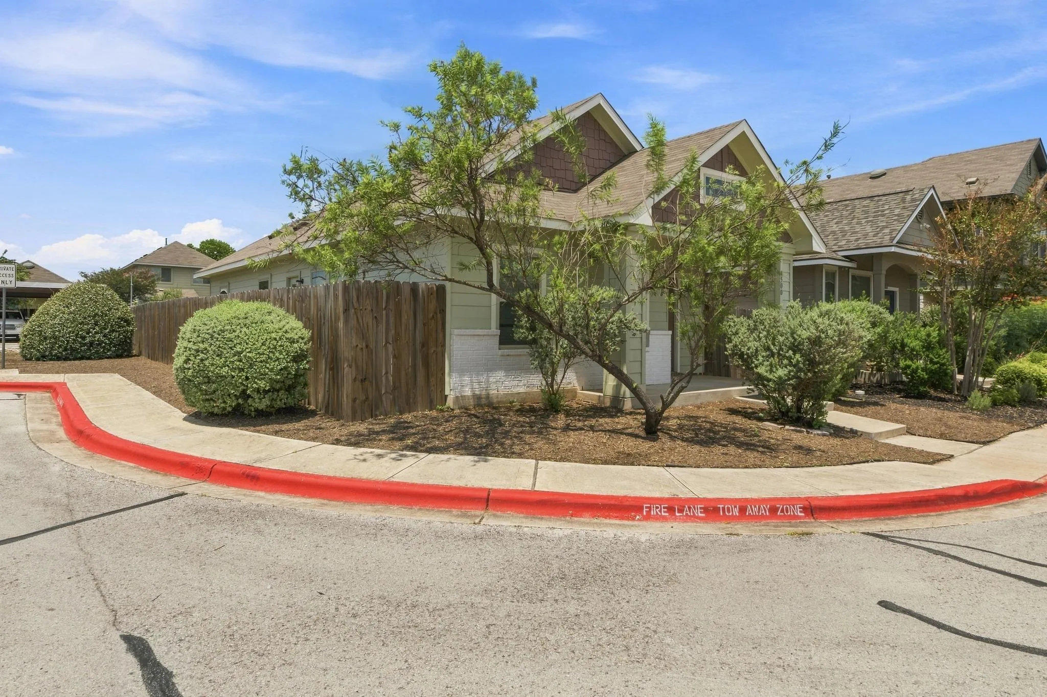 Photo 3 of 4500 SENDA LN
