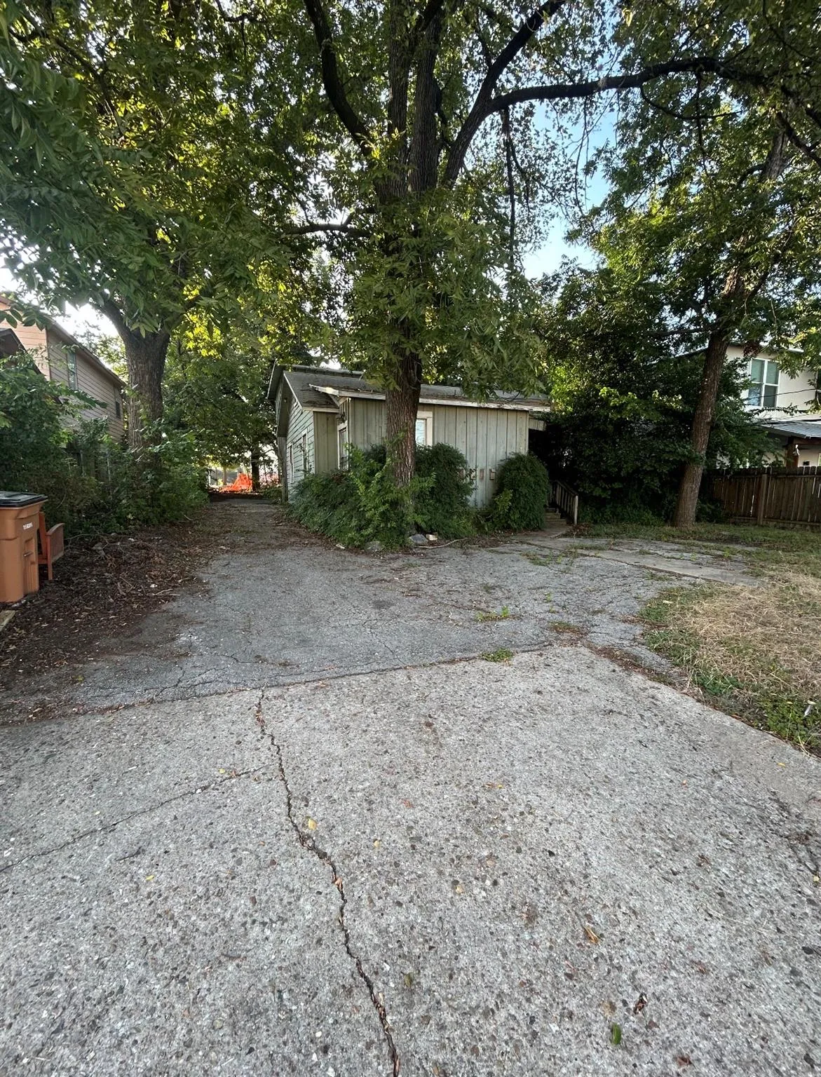 Photo 2 of 4701 HARMON AVE
