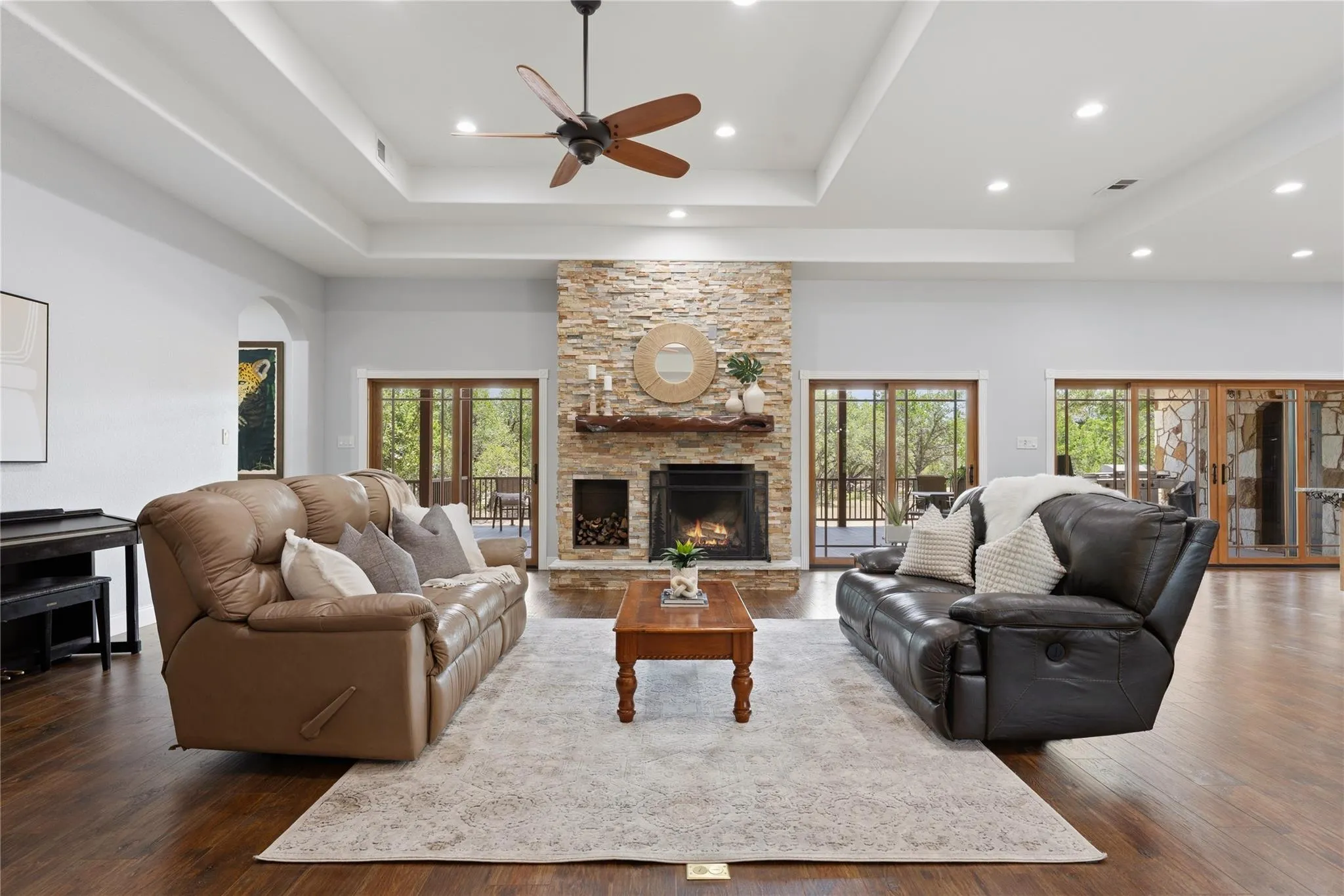 Photo 3 of 224 LIBERTY BELL LN