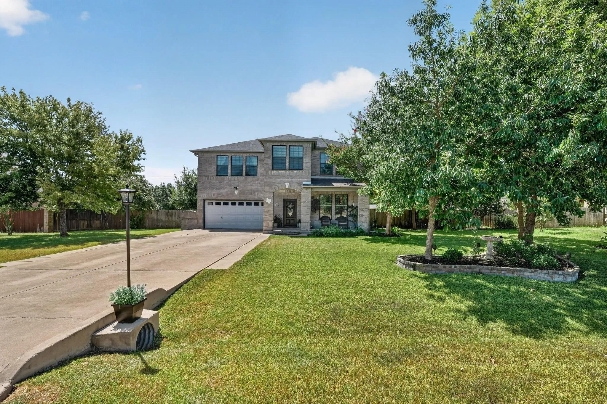 Photo 4 of 213 SILVER LACE LN