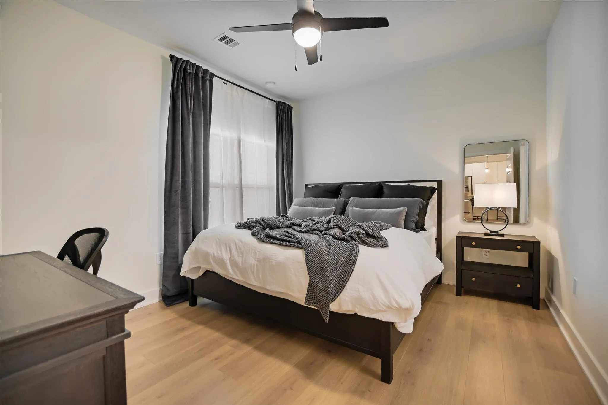 Photo 4 of 3101 GOVALLE AVE #207