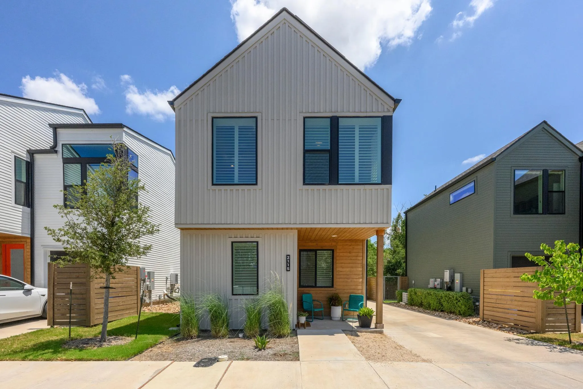 Photo of 2115 MC FLY ST, Austin, 78723