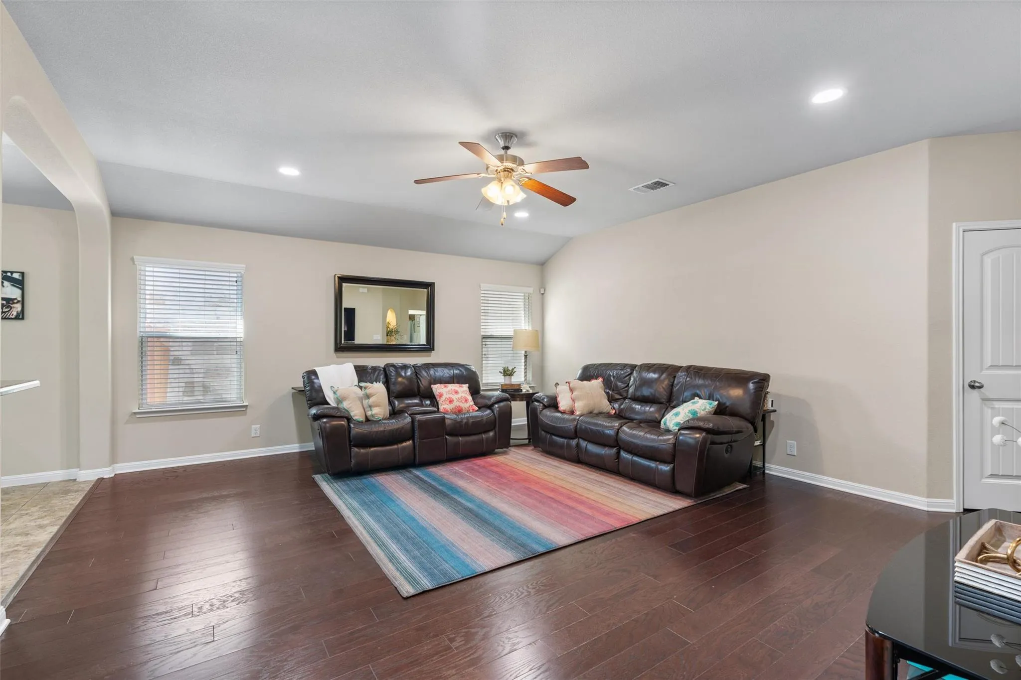 Photo 4 of 11605 FAUBIAN LN