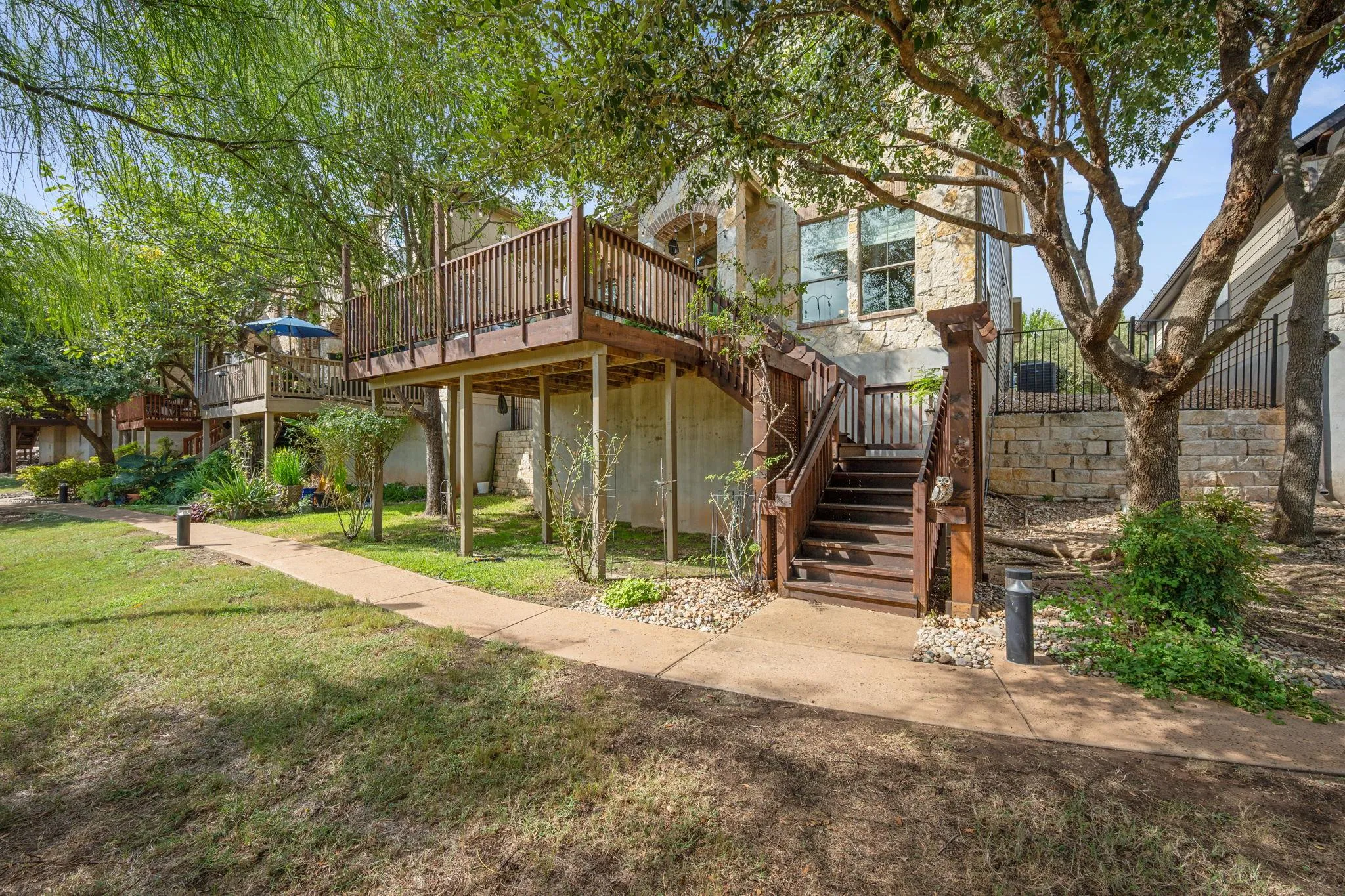 Photo 3 of 11400 PARMER LN #7