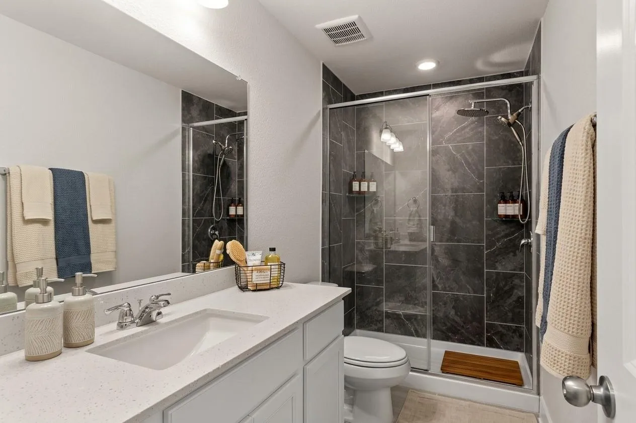 Photo 4 of 132 WHINNY WAY