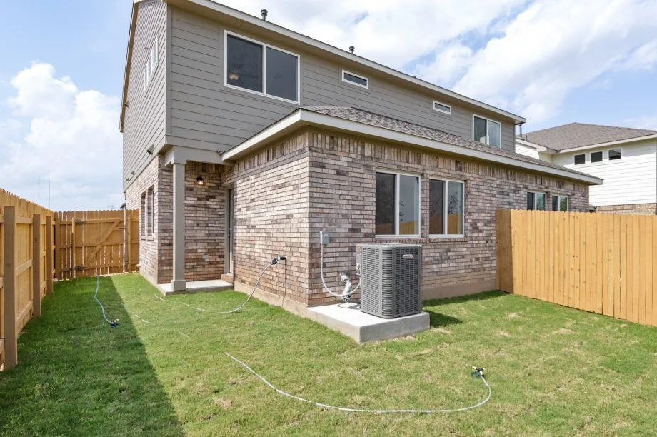 Photo 4 of 807 WHITE STEPPE WAY