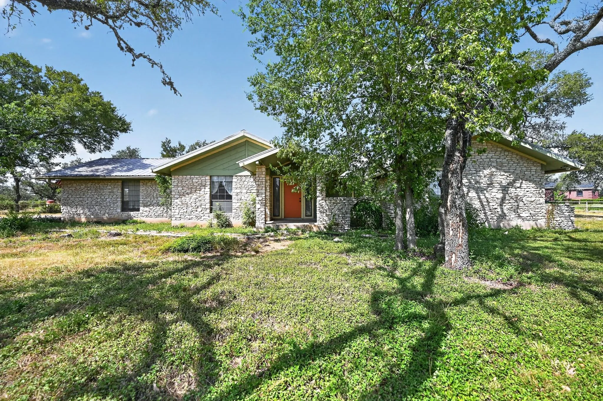 Photo of 29 COUNTRY OAKS DR, Buda, TX, 78610