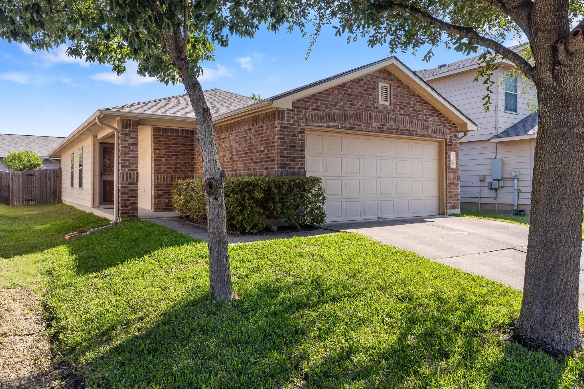Photo of 148 GRAZING HORSE LN, Manchaca, TX, 78652